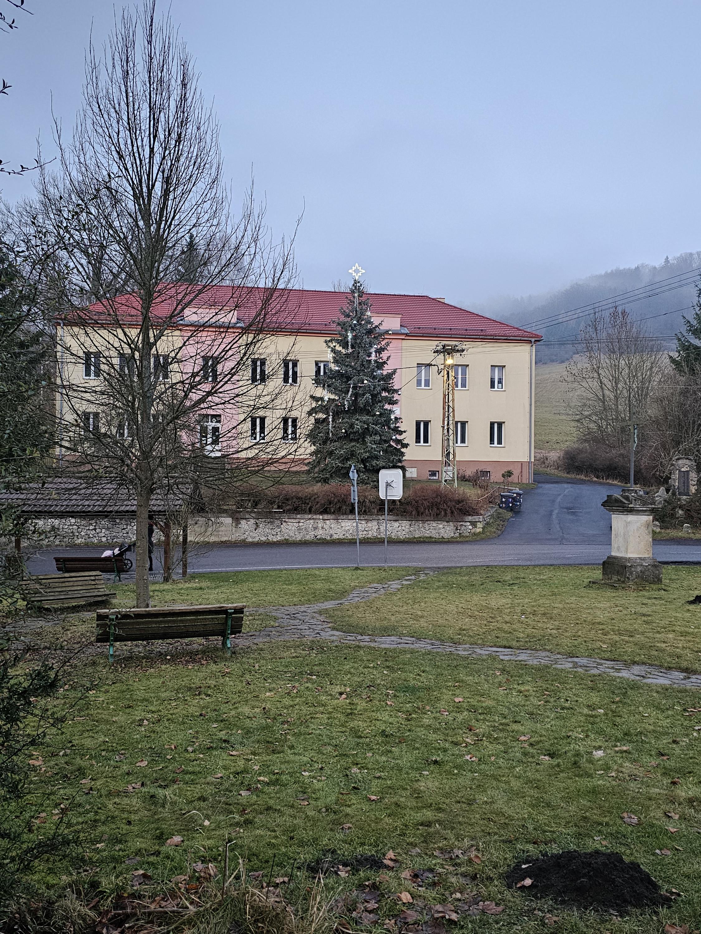 ZŠ a MŠ Prysk foto 2