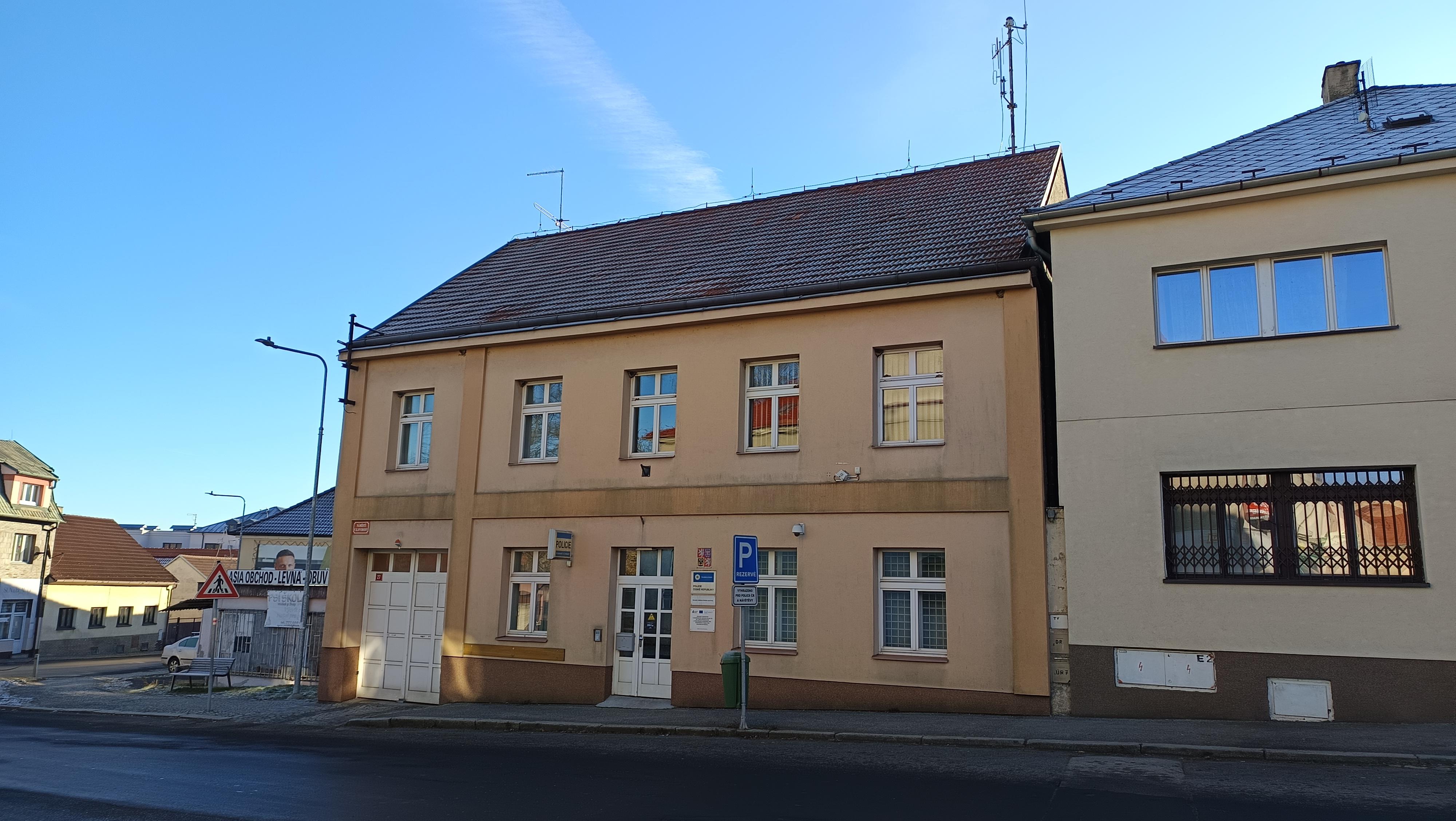 Policie ČR - Obvodní oddělení Mníšek pod Brdy foto 4