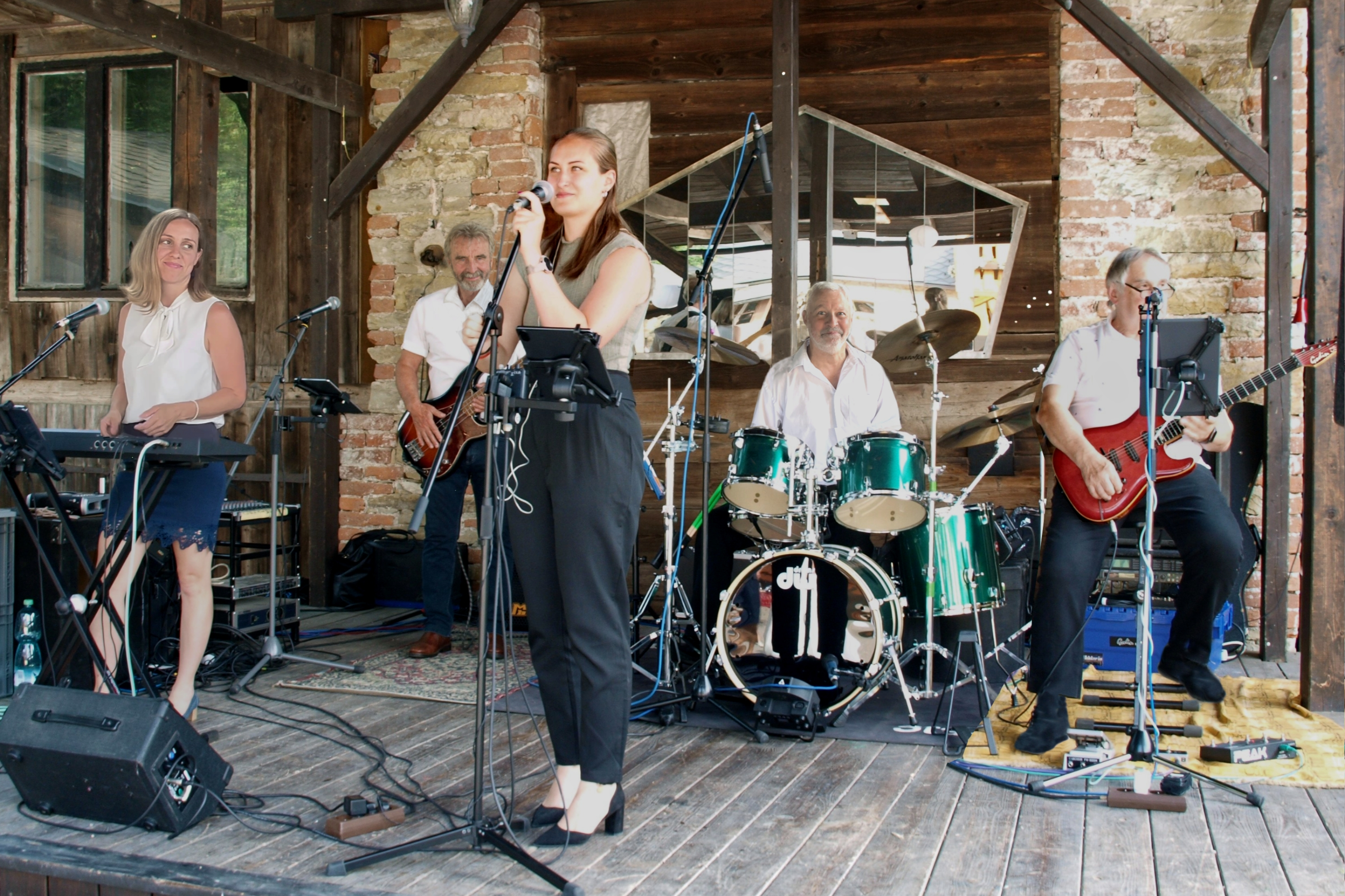 Kapela Skelet foto 4