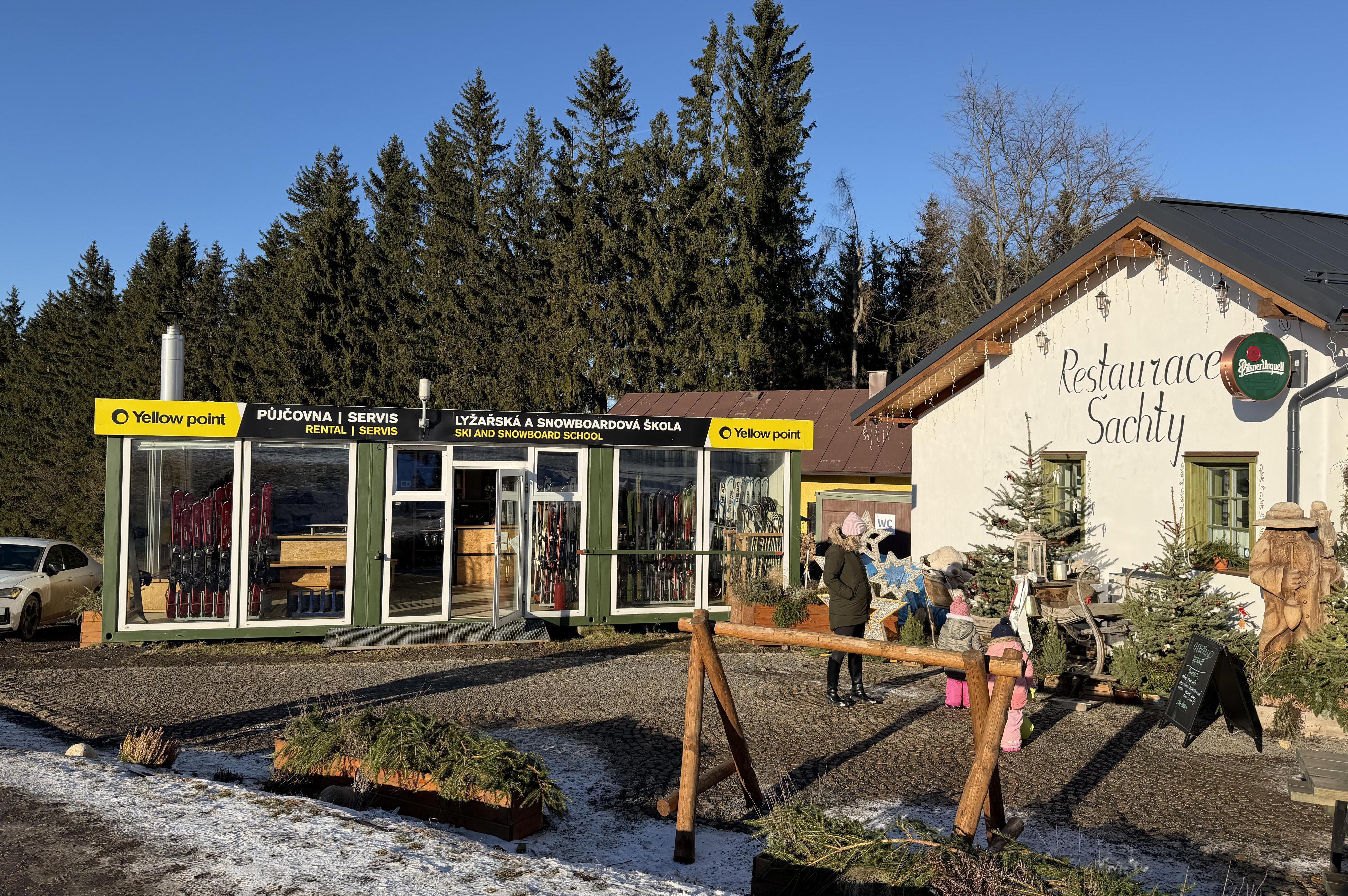 YELLOW POINT, s.r.o.