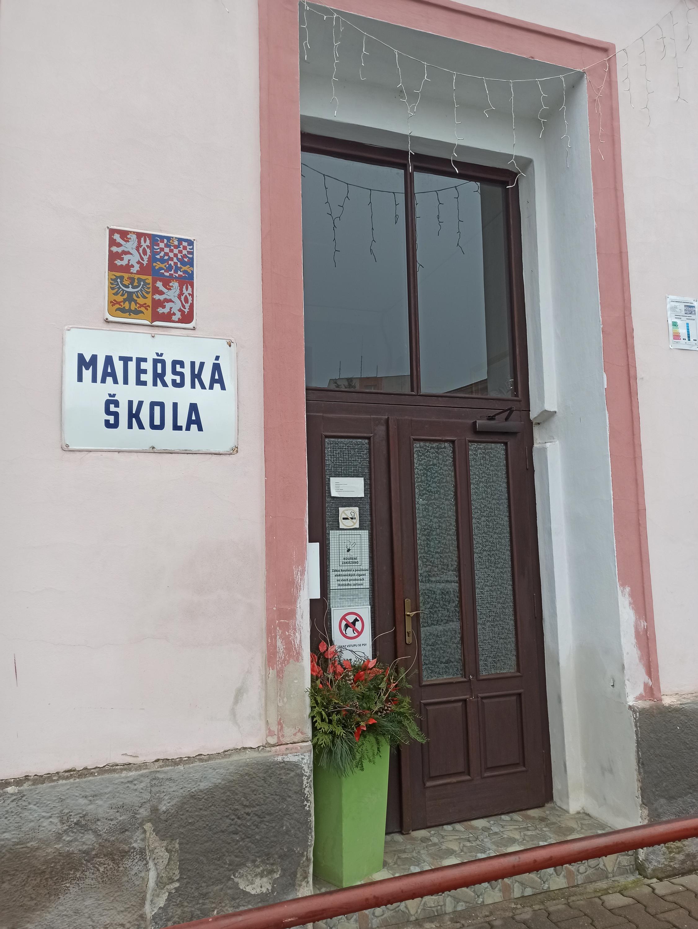 Mateřská škola, Chrudim 3, Sv. Čecha 345 foto 3