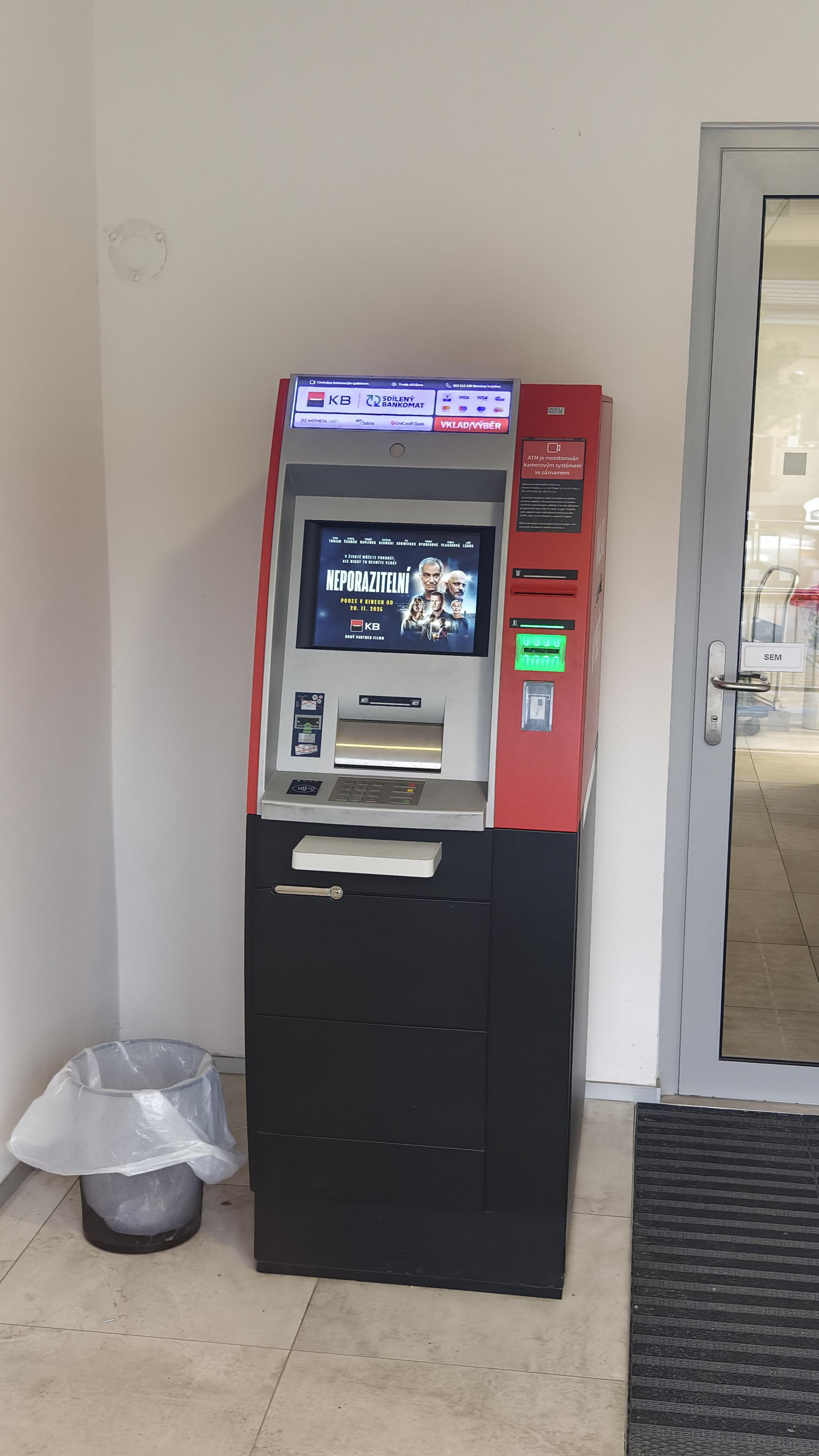 Bankomat Komerční banky foto 2
