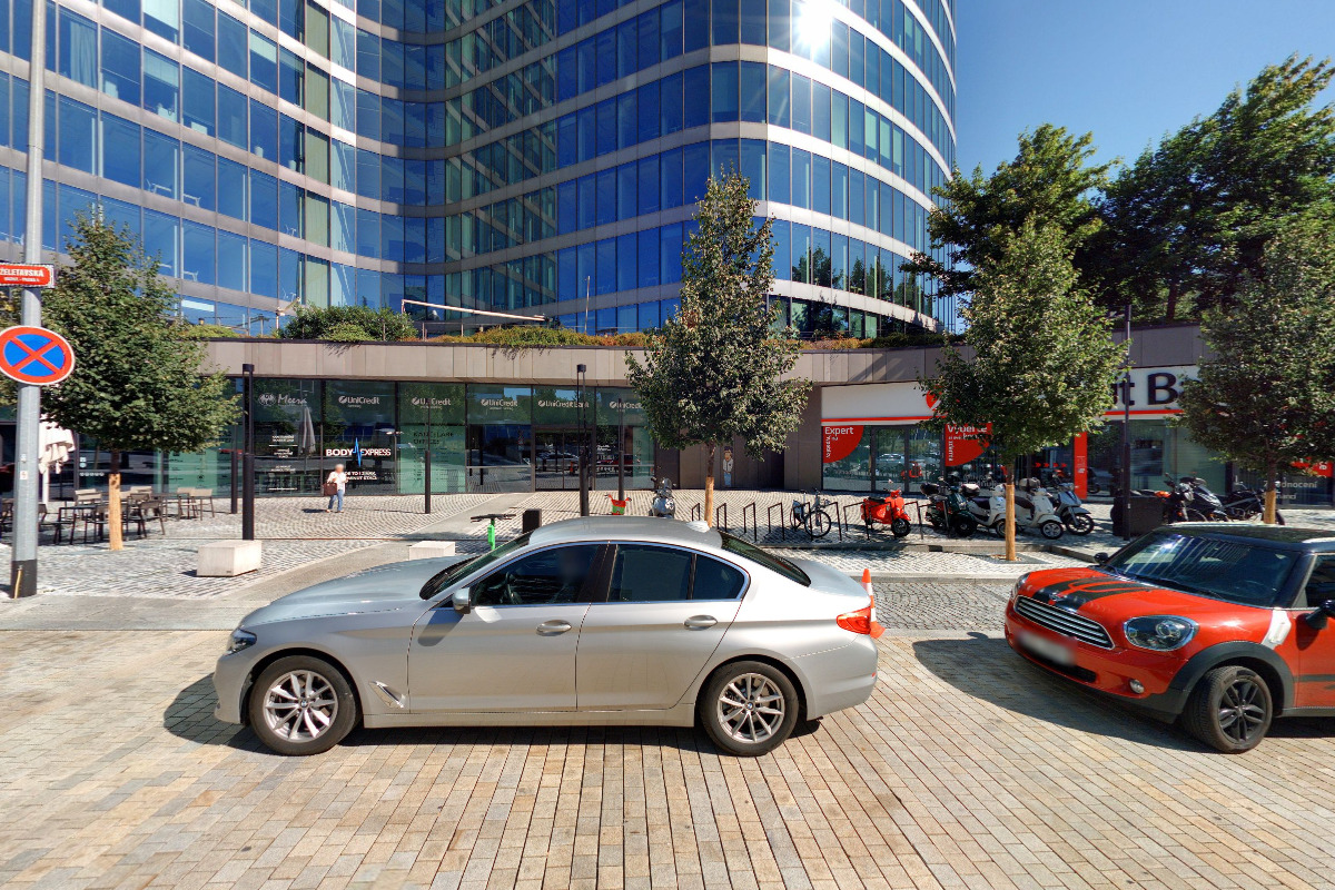 Nabíjecí stanice ČEZ