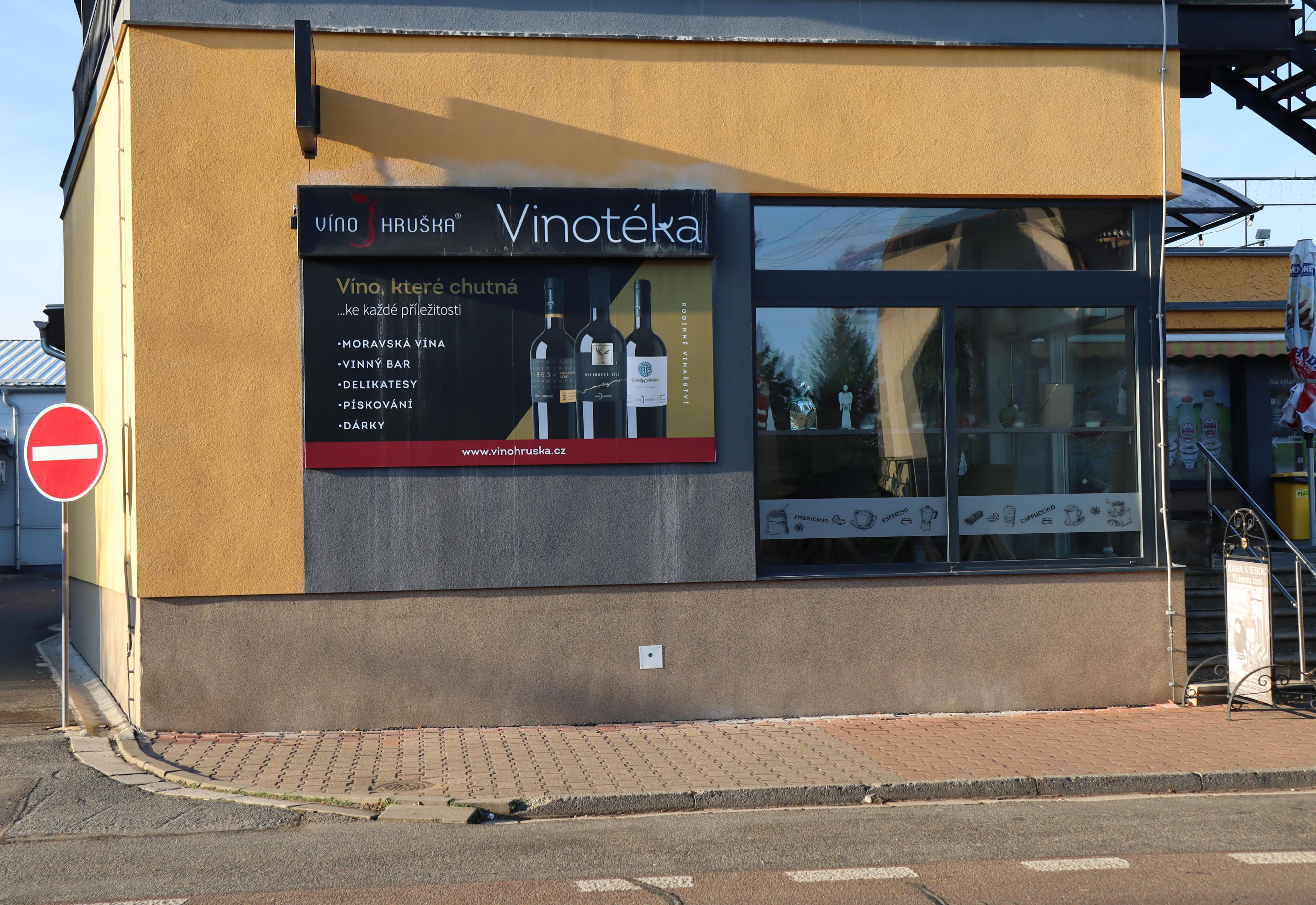 Vinotéka VÍNO HRUŠKA foto 2