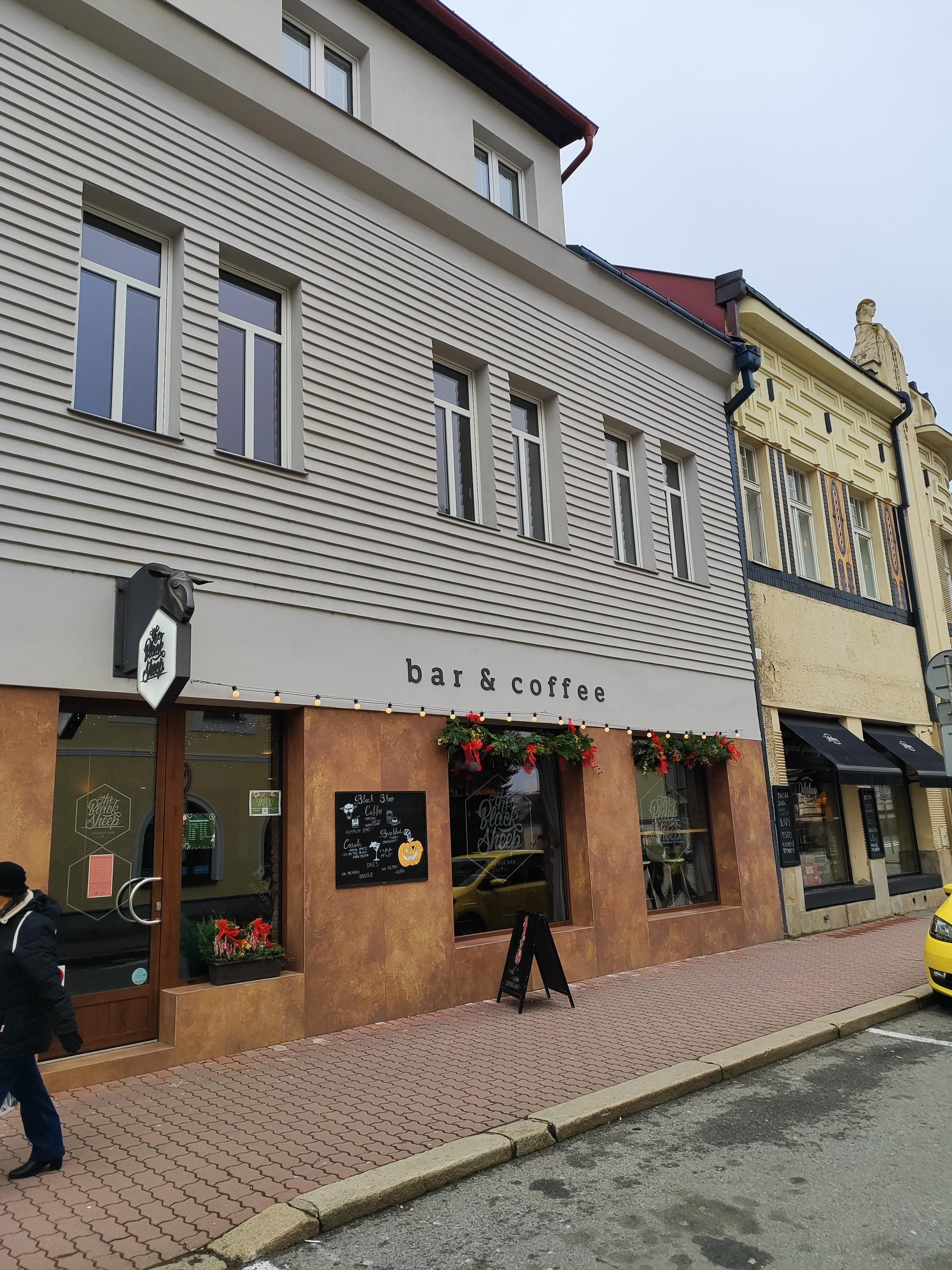 The Black Sheep Lounge Bar foto 2