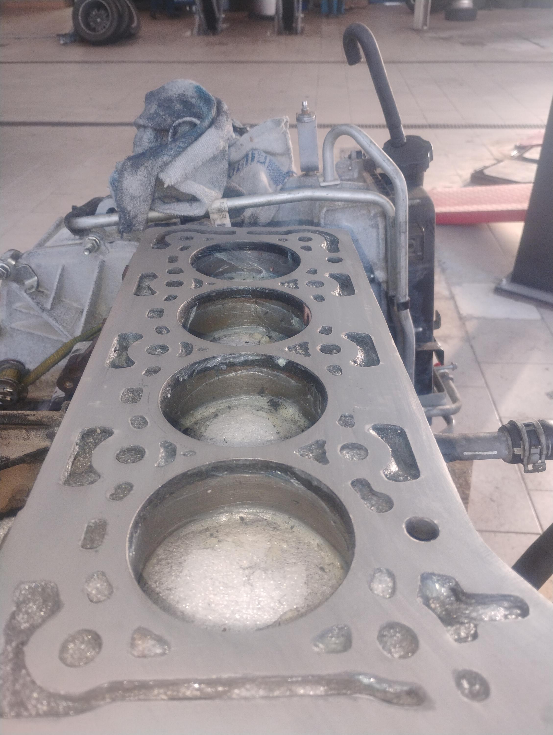 Rovnání bloků motorů Veselý foto 3