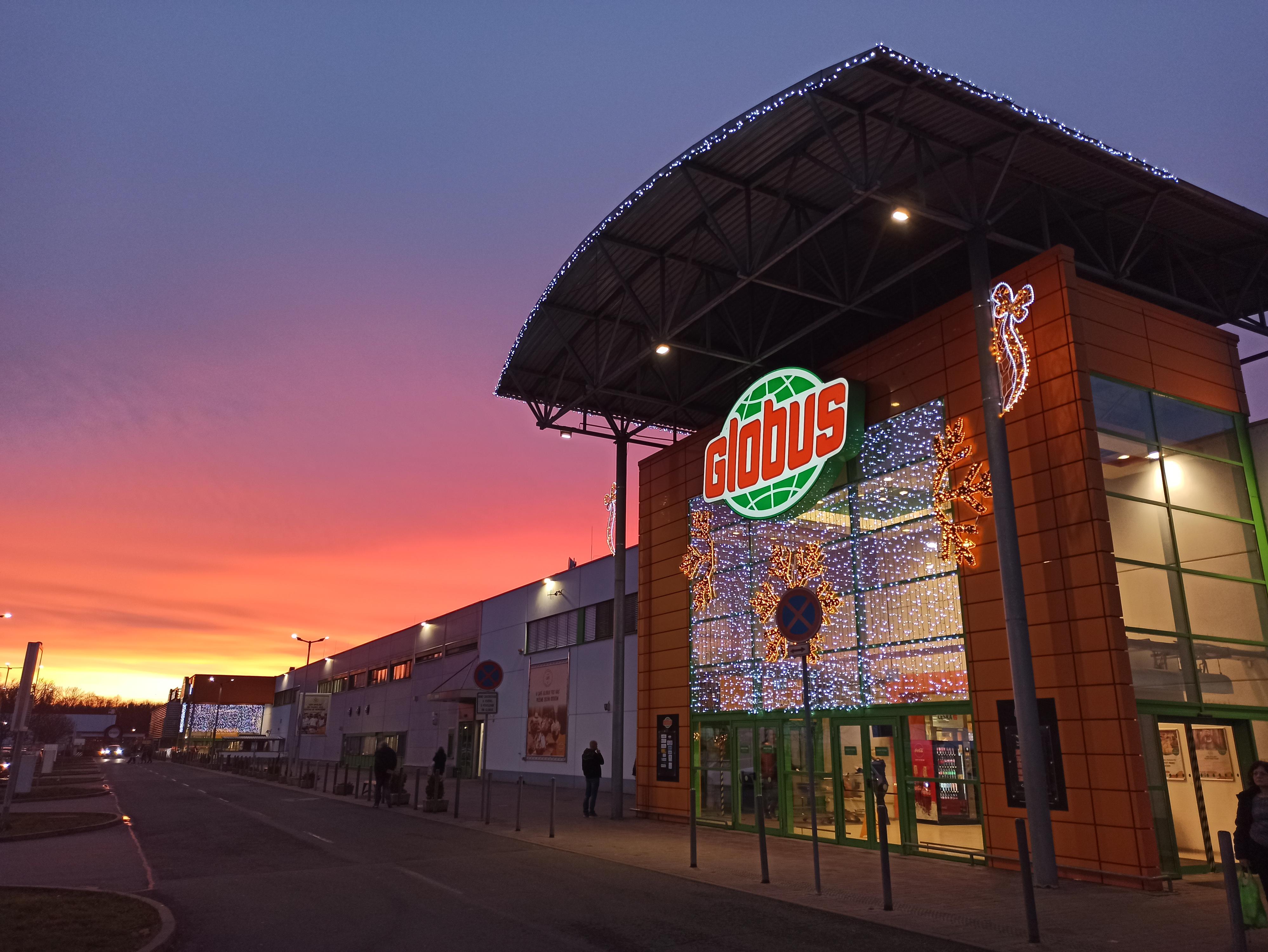 Globus Hypermarket foto 2