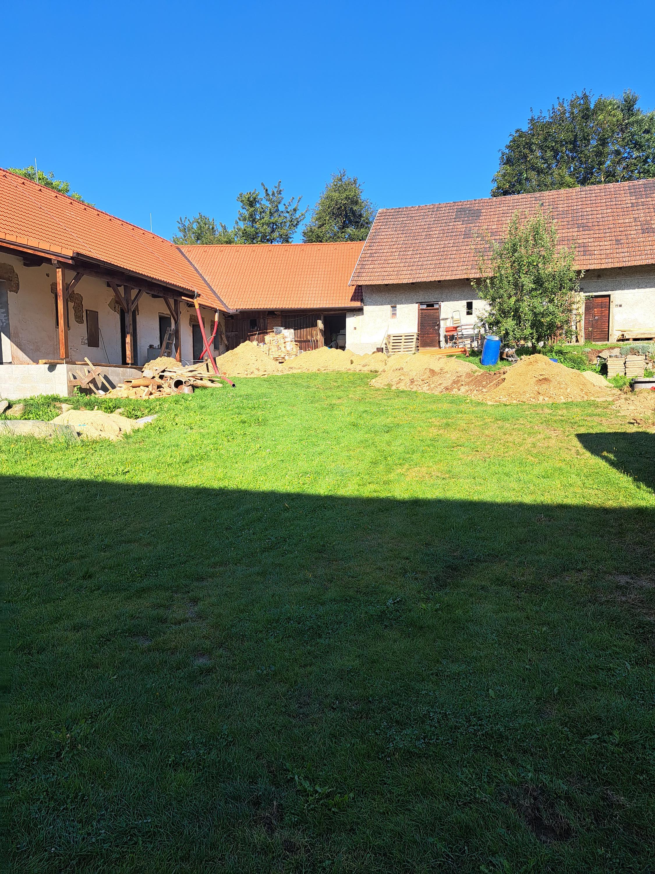 Zemní práce-bagrování Urban foto 2