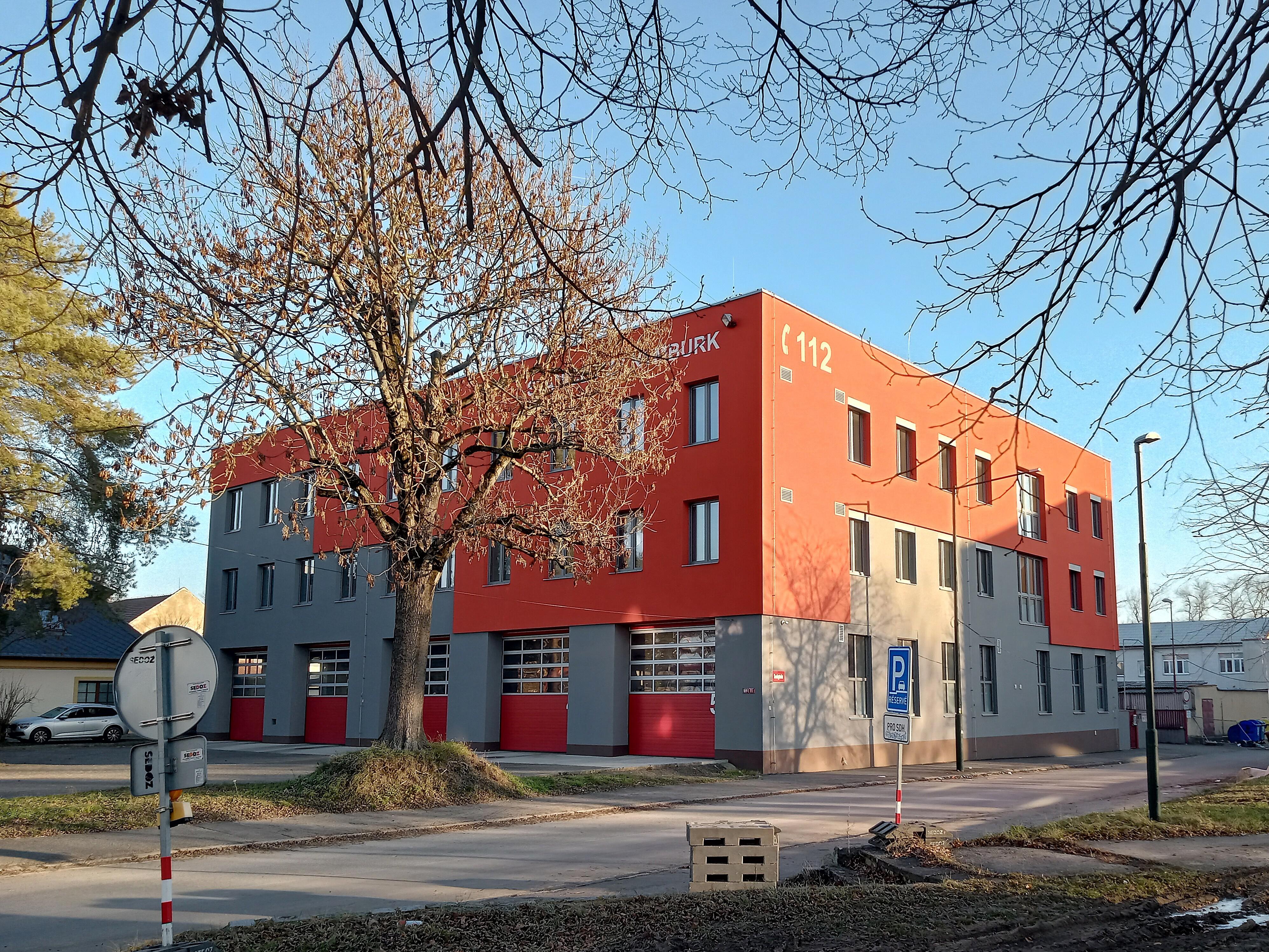 Hasičský záchranný sbor Středočeského kraje - Územní odbor Nymburk foto 2
