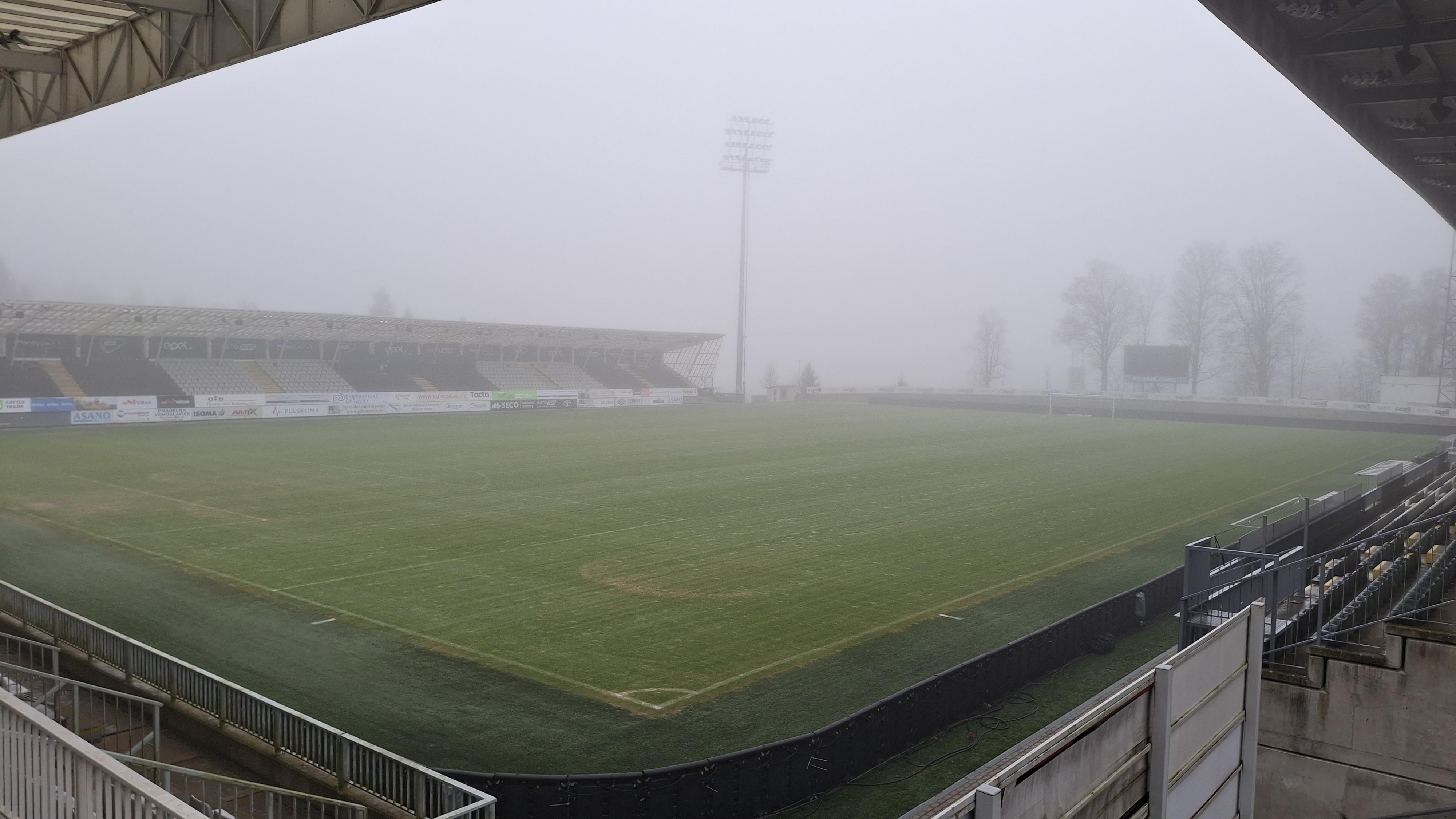 Fotbalový stadion Střelnice foto 2