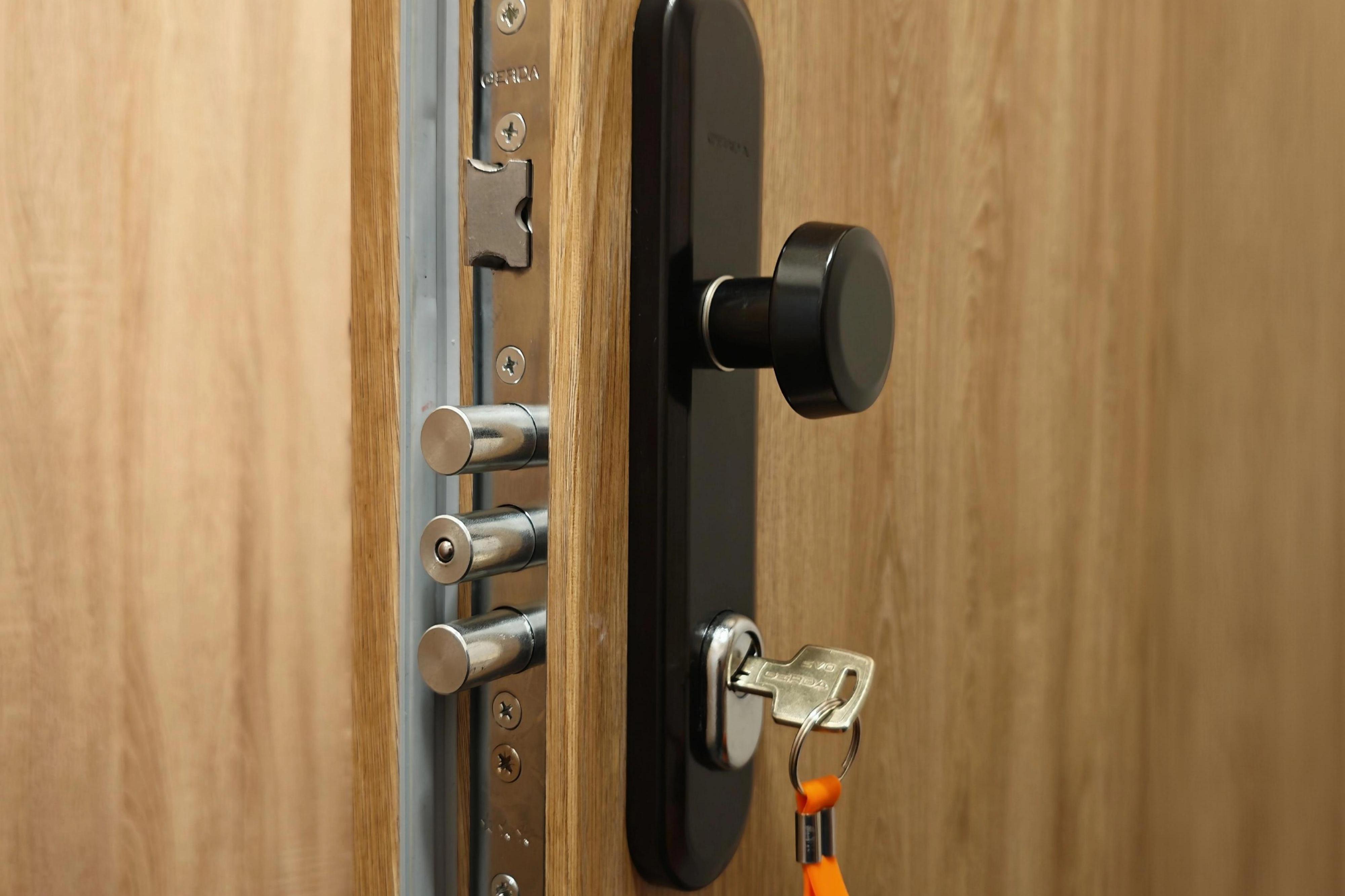 Bezpečné dveře CZ