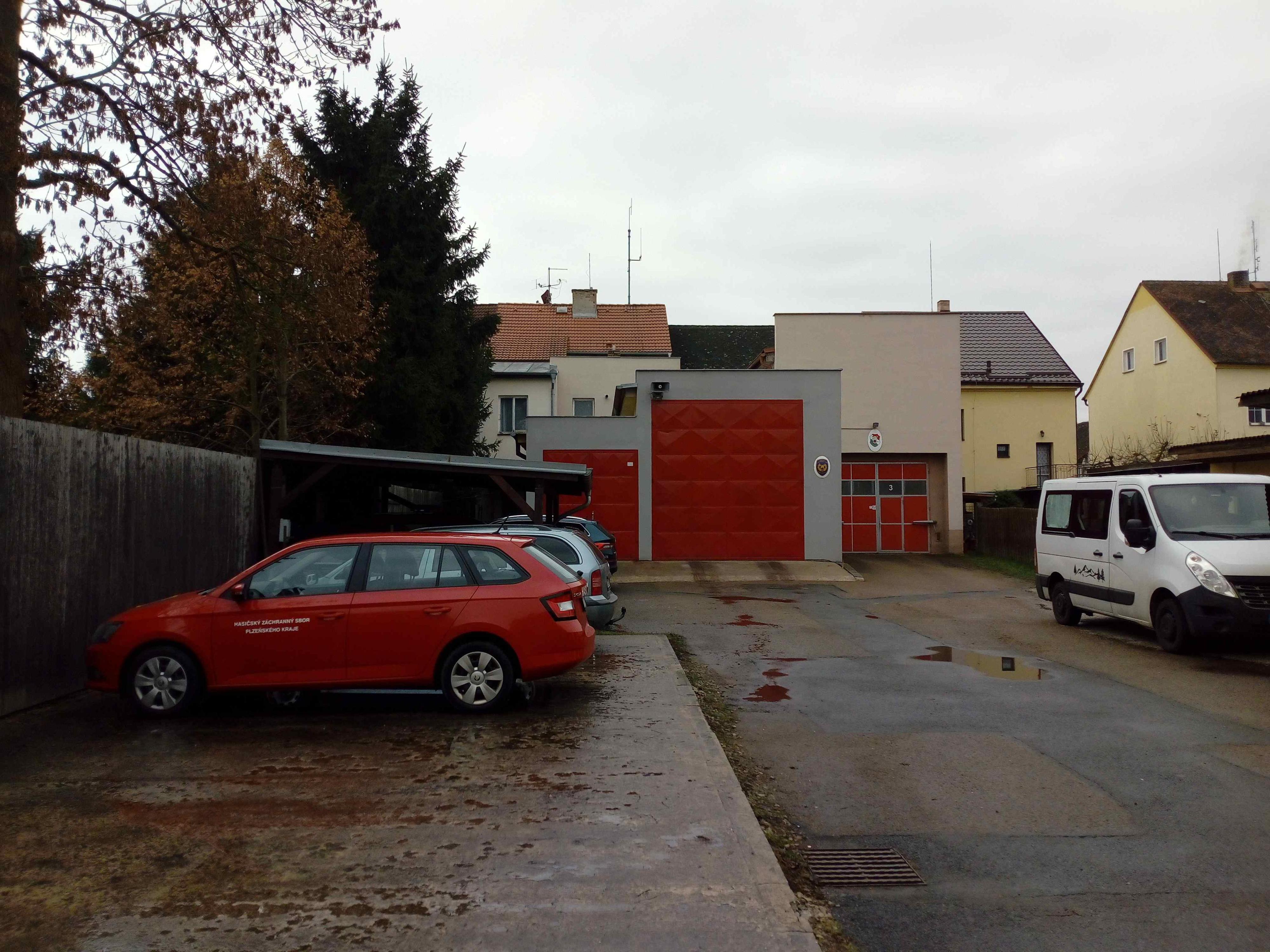 Hasičský záchranný sbor Plzeňského kraje - Požární stanice Radnice foto 2