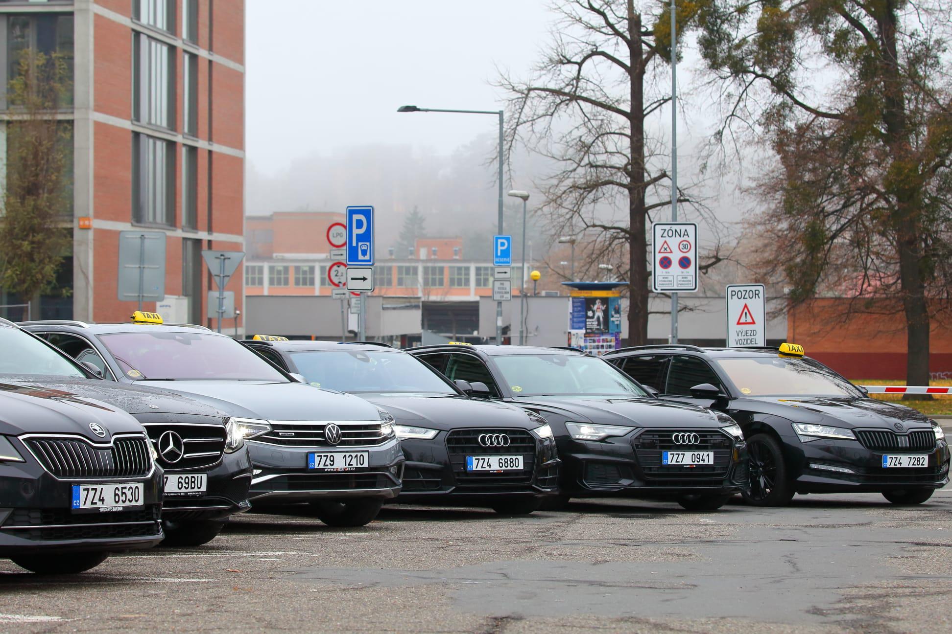TAXI ZLÍN foto 4