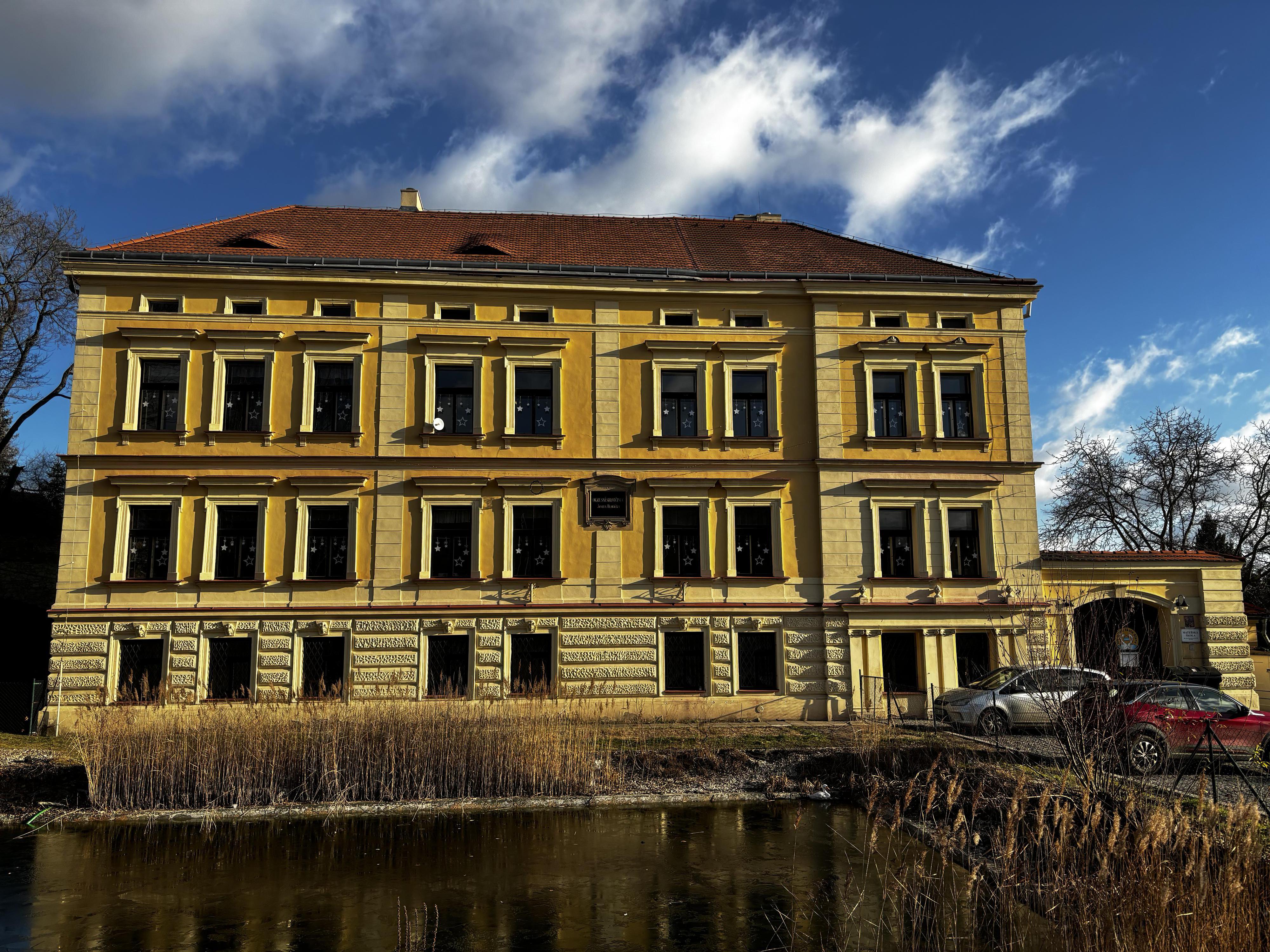 MŠ U Labutí, Slaný foto 3
