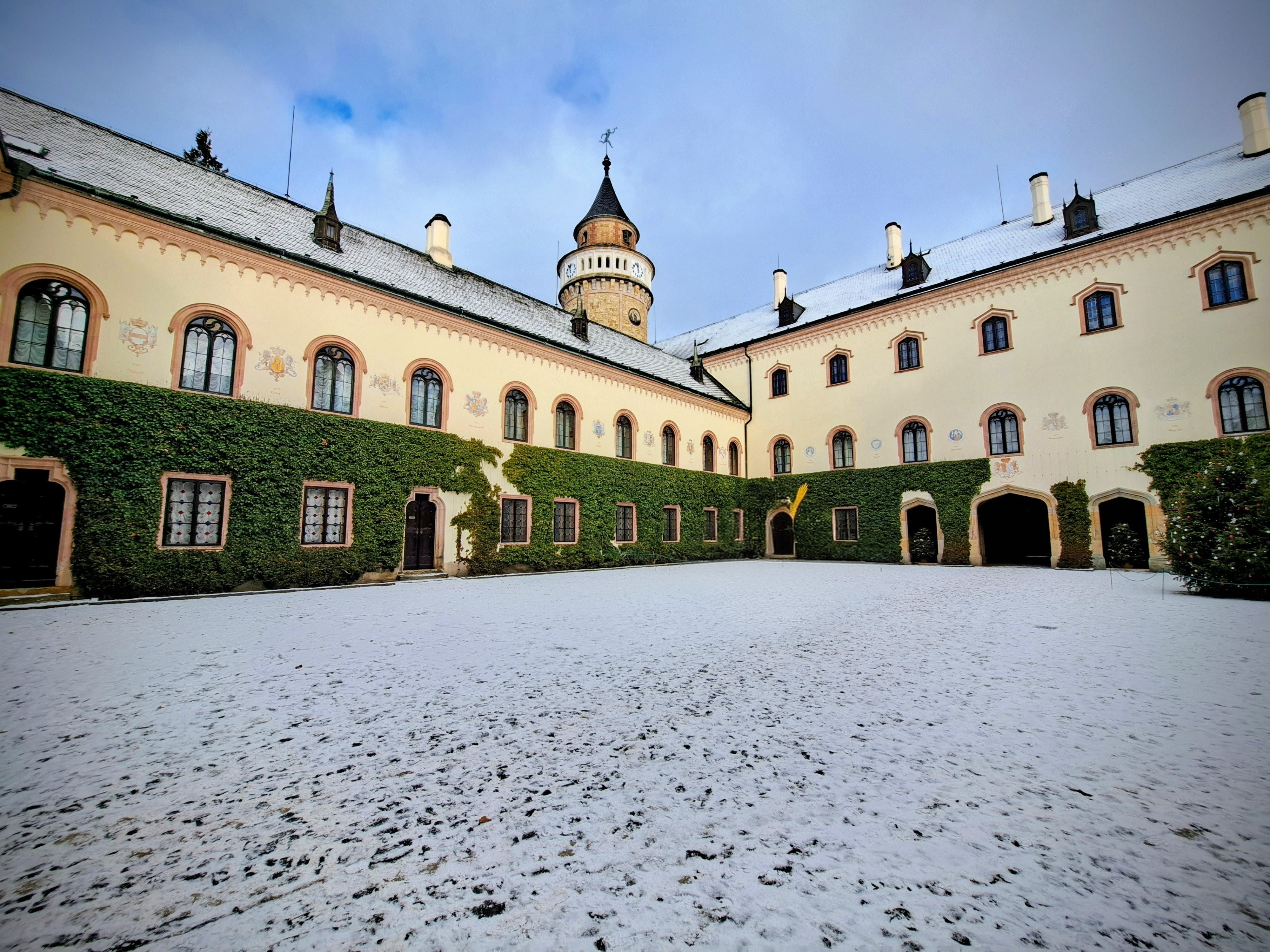 Státní zámek Sychrov foto 4