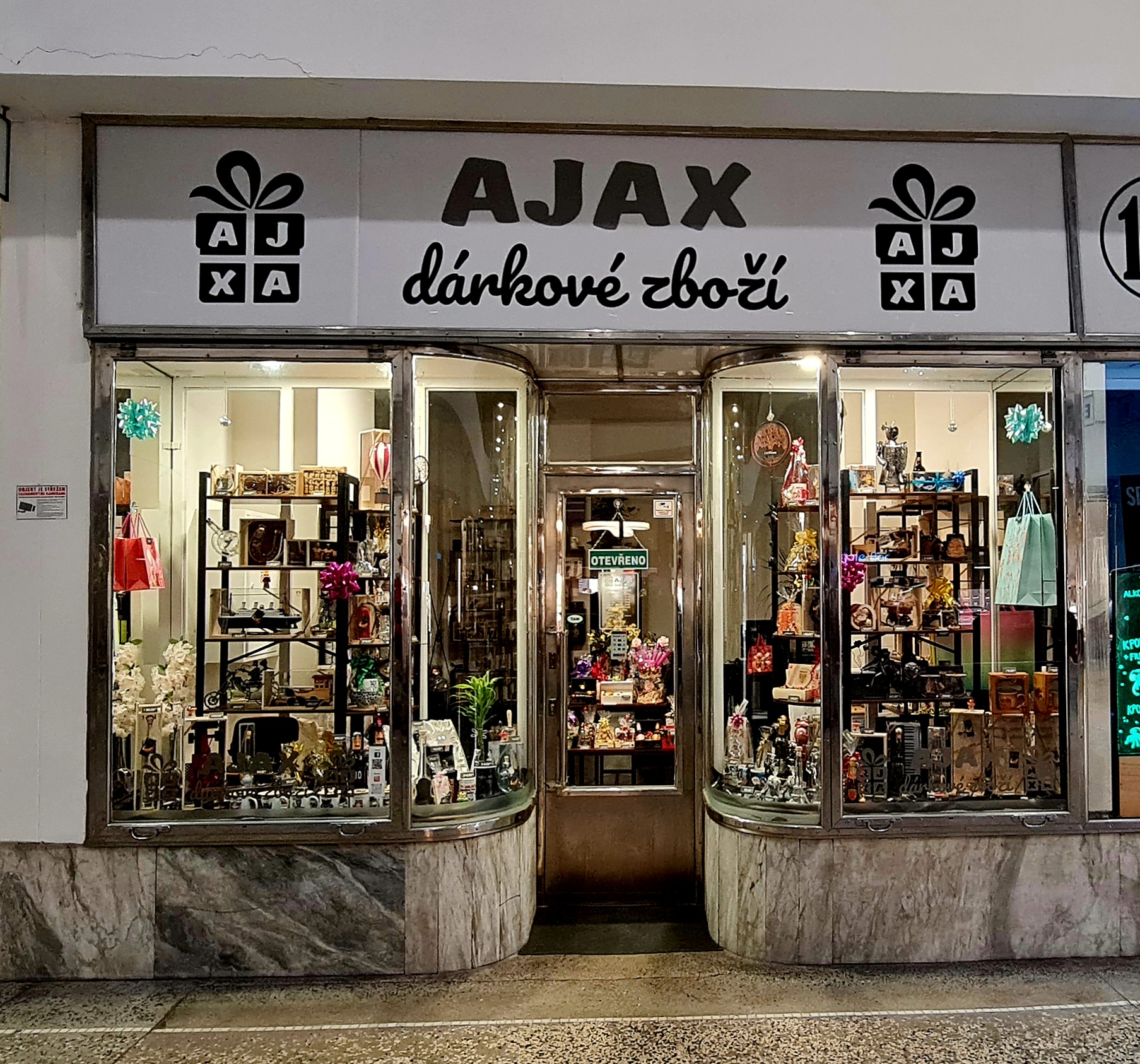 AJAX dárkové zboží foto 2