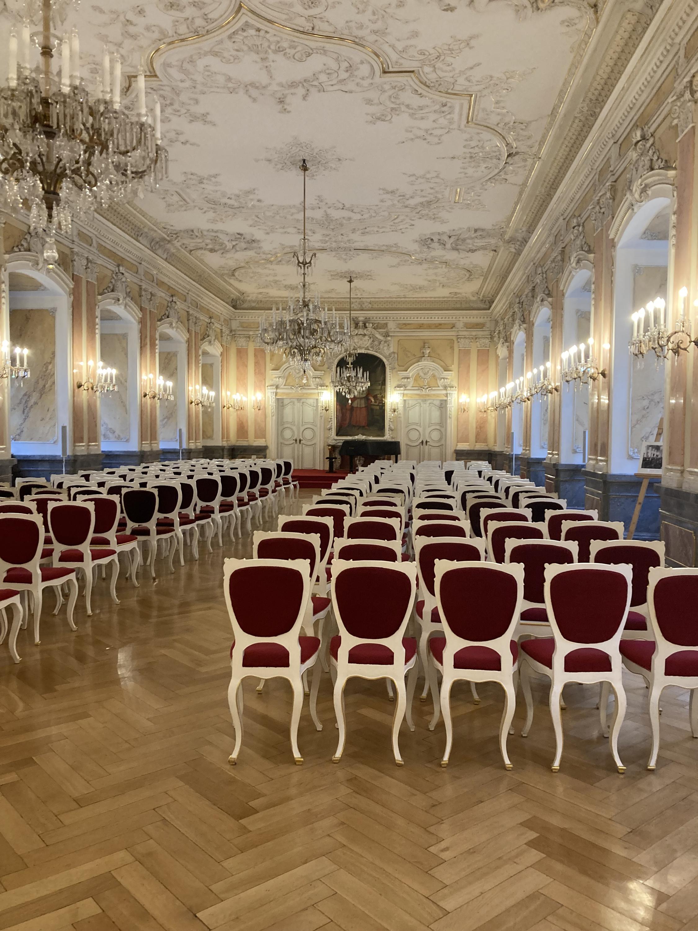 Arcibiskupský palác foto 6