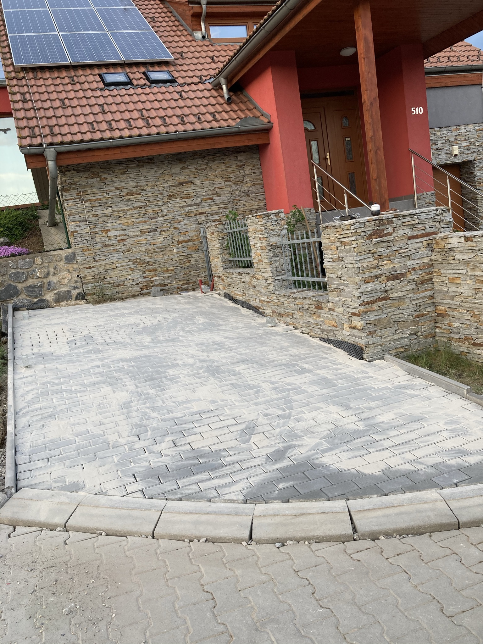 PELKA - Dlažby a epoxidové podlahy foto 3