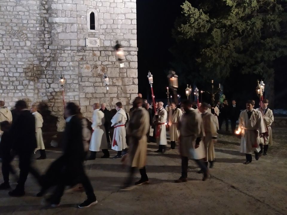Hnízdo na ostrově foto 6