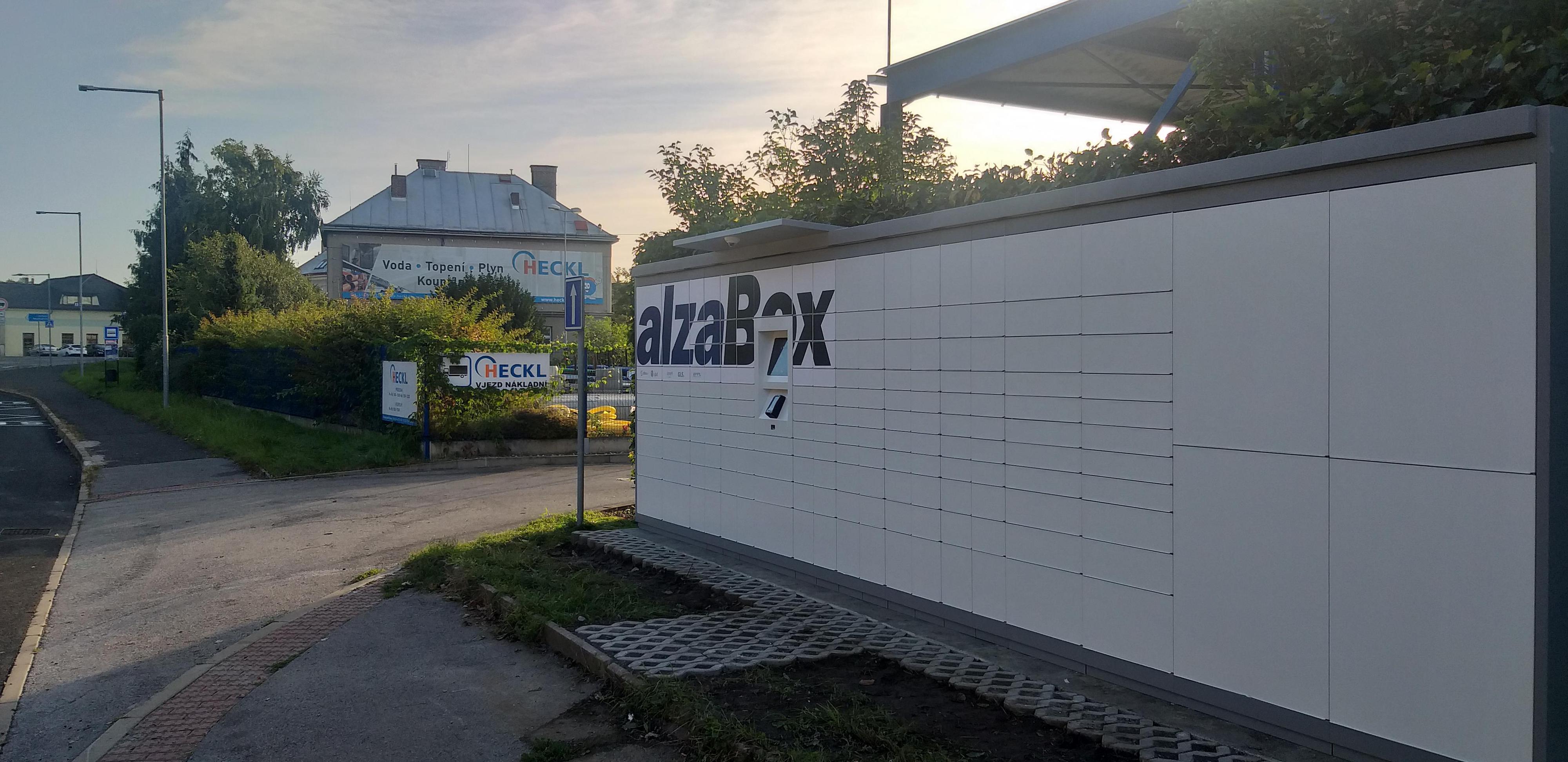 AlzaBox