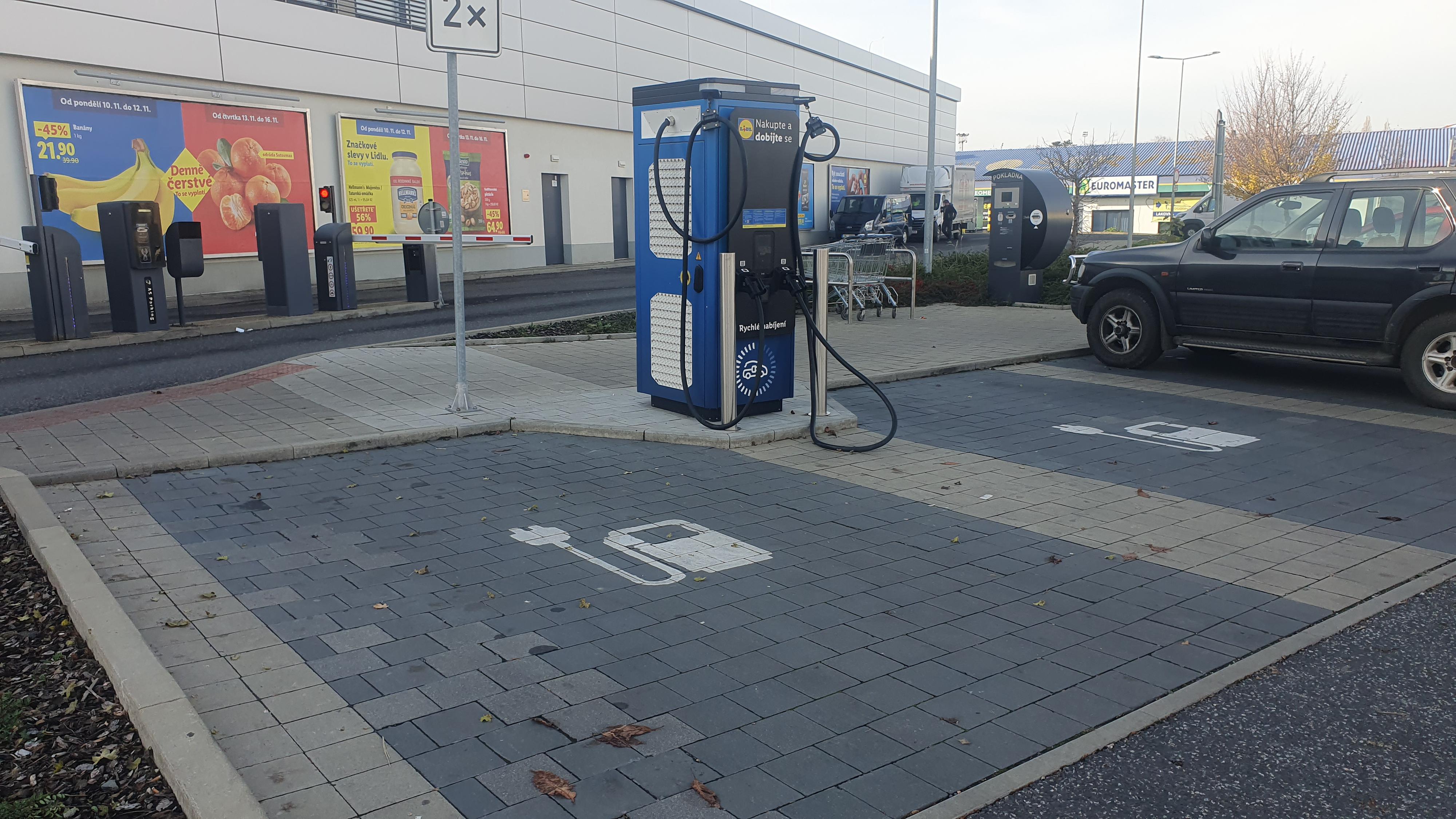 Nabíjecí stanice Lidl