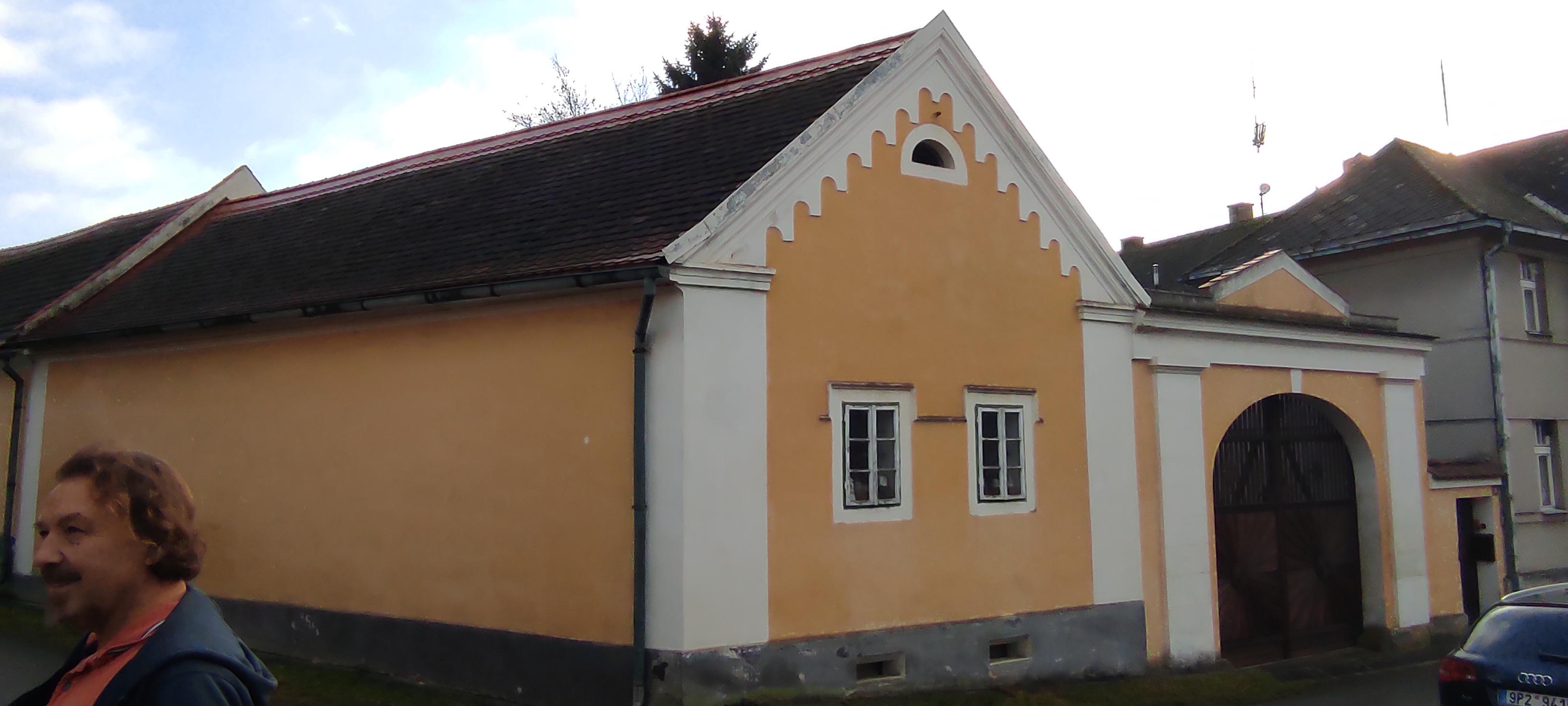Čeminy - obecní úřad foto 6