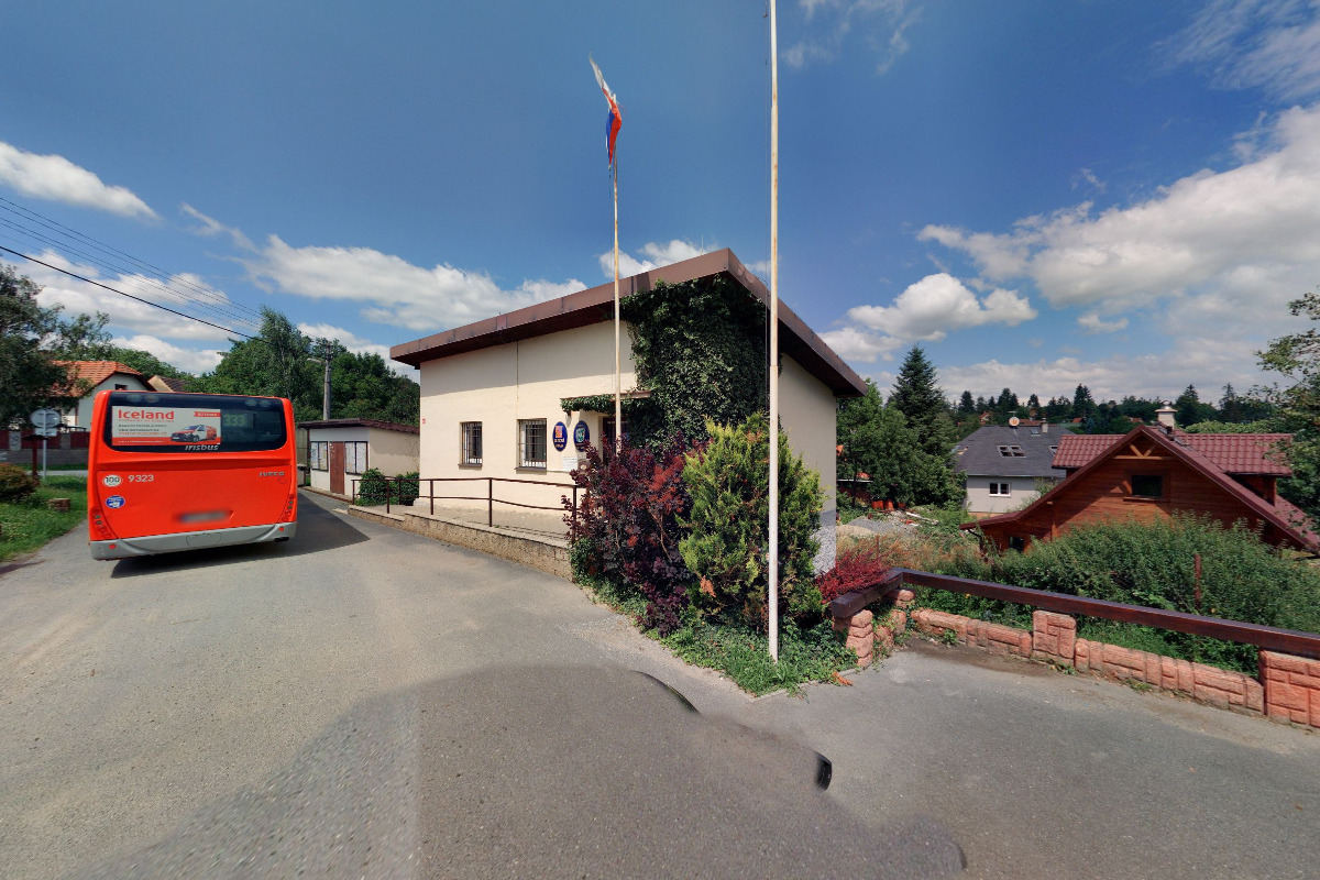 Březová - Oleško - obecní úřad foto 2