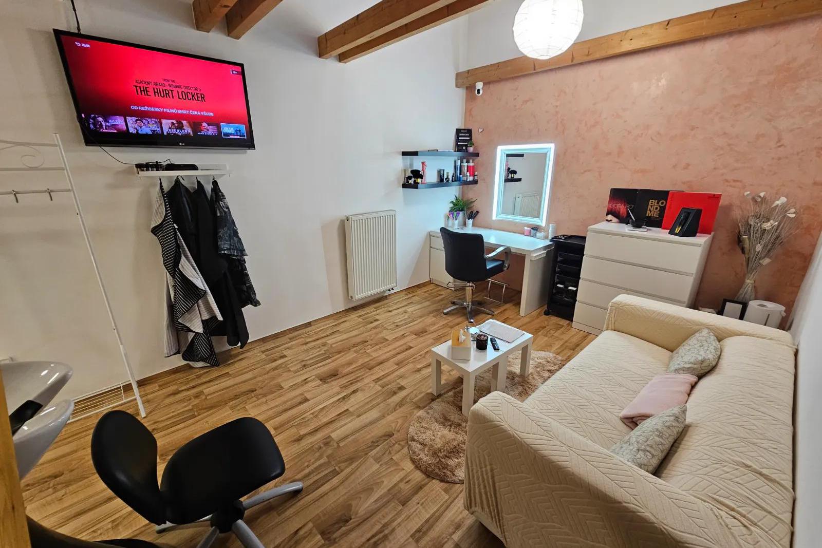 Beauti | Kadeřnictví & Make-Up