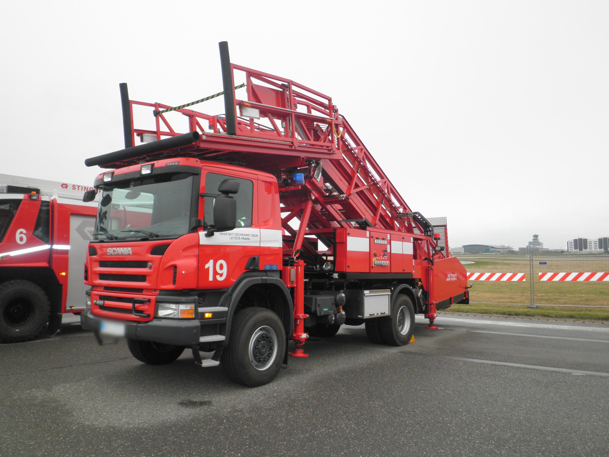 HZS Letiště Praha - ARFF Prague Airport foto 5