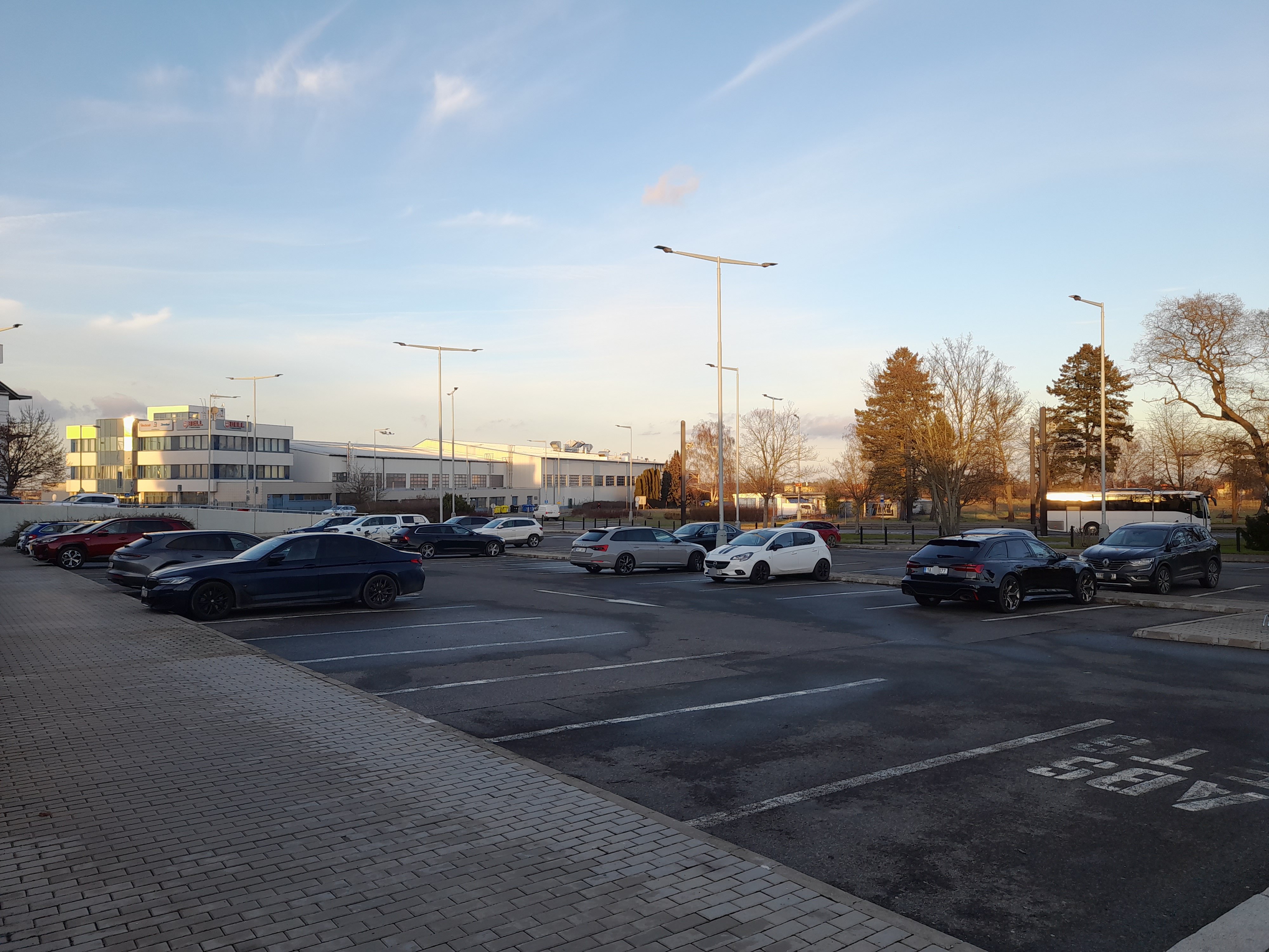 AeroParking – Parkoviště Terminal 3 foto 2