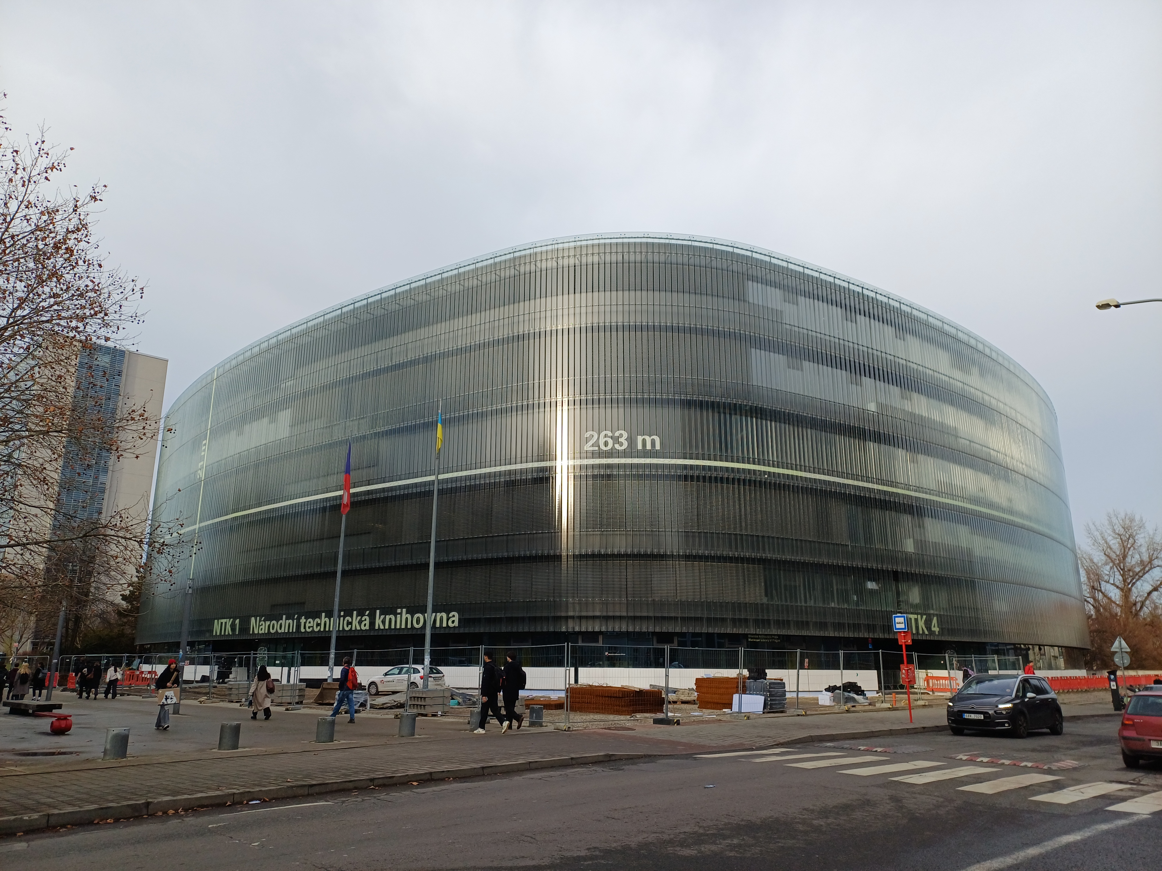 Městská knihovna v Praze - Dejvice foto 4