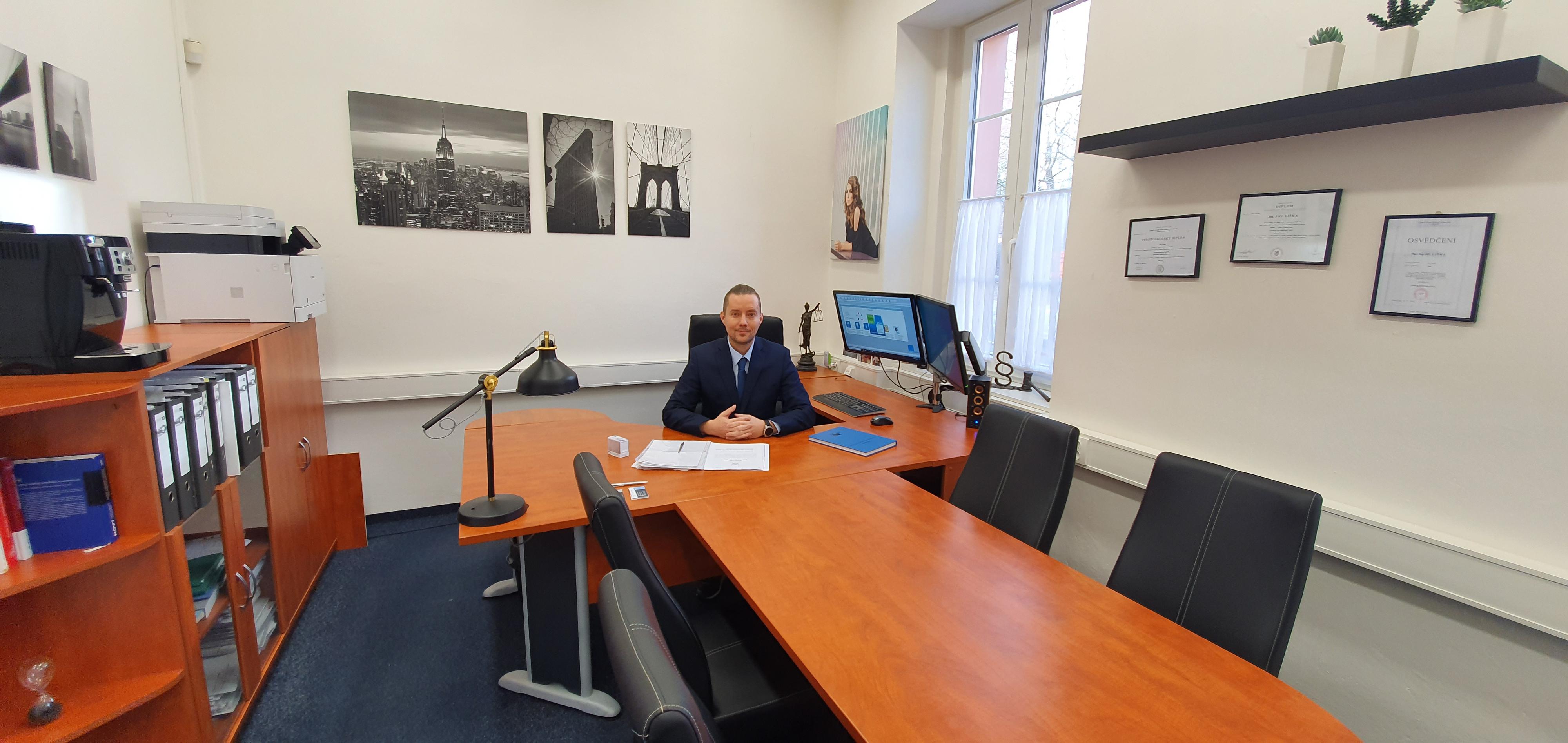 Mgr. Ing. Jiří Liška, advokát foto 3