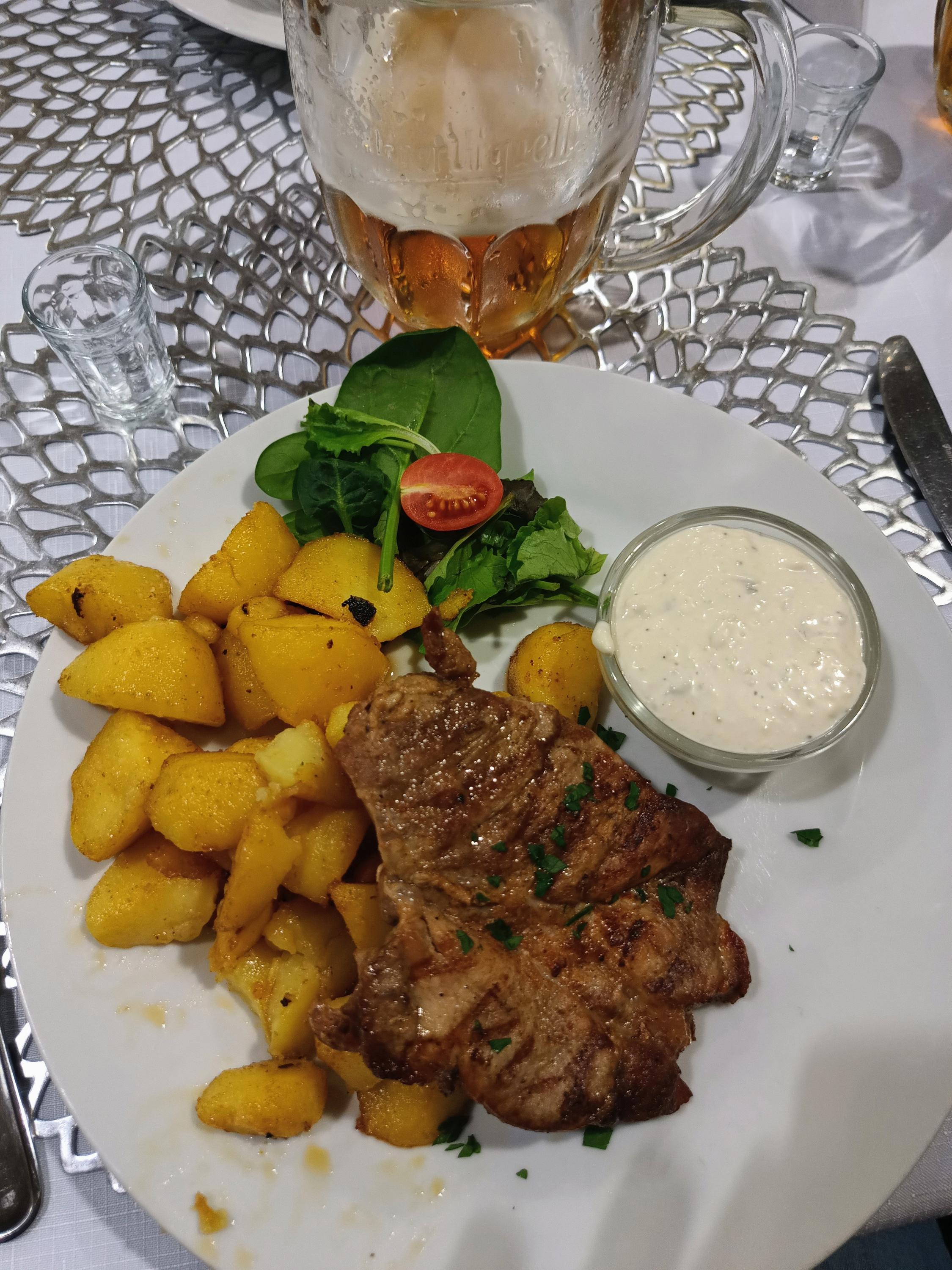 Hospoda a bowling Na Východě foto 3