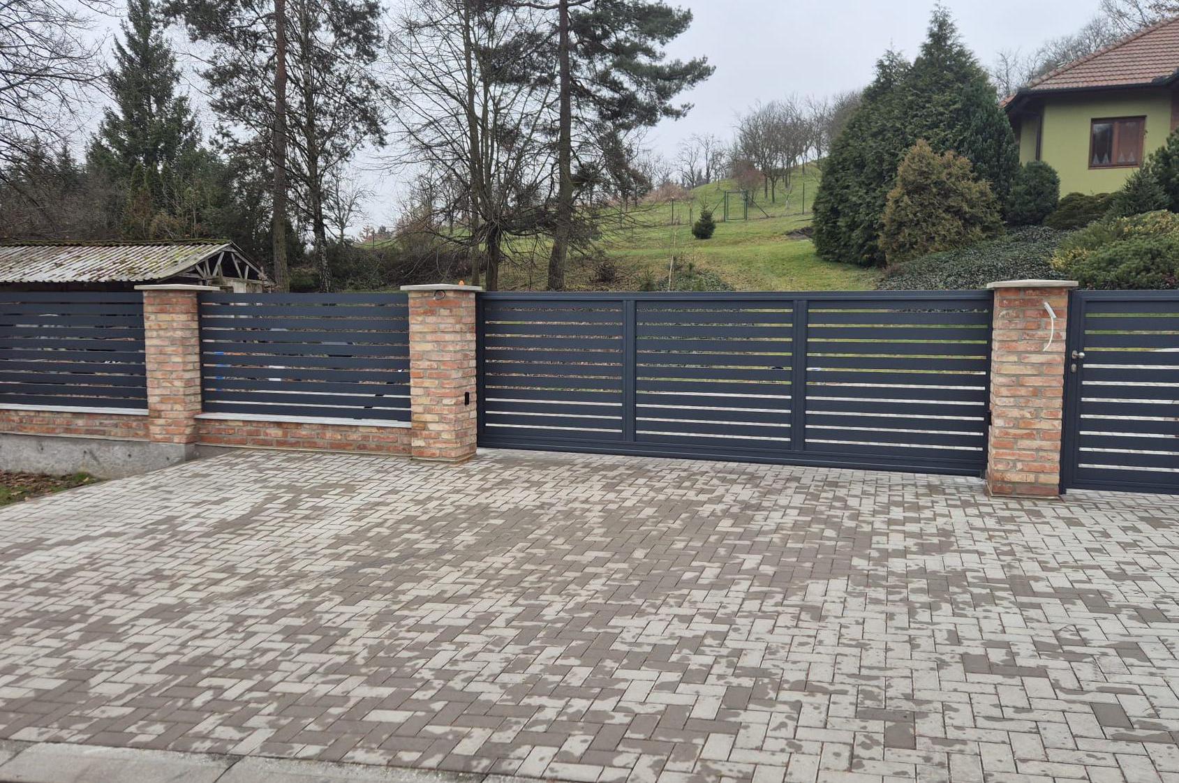 Zimní akce bezúdržbové hliníkové oplocení