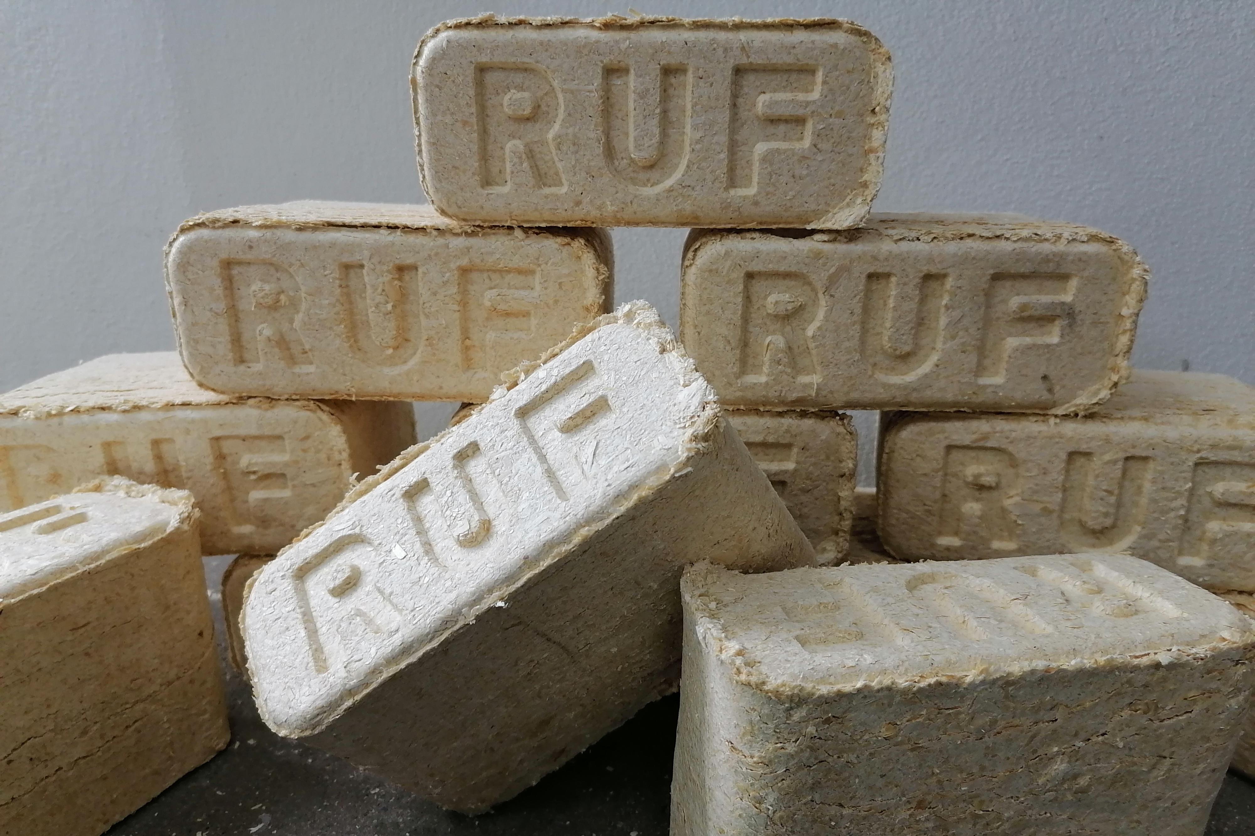 Brikety RUF smrk