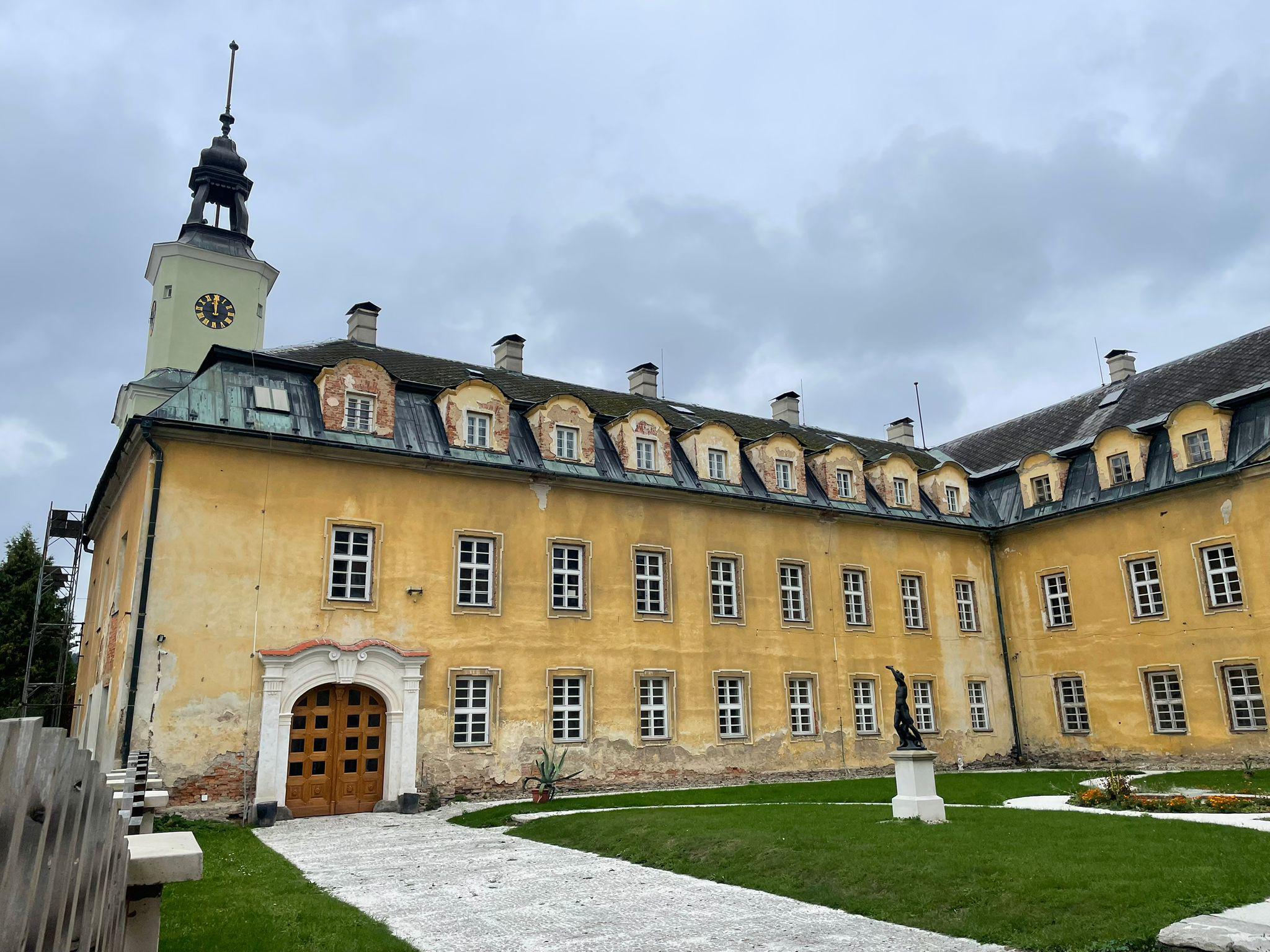 Ubytování Zámek Hošťálkovy foto 4
