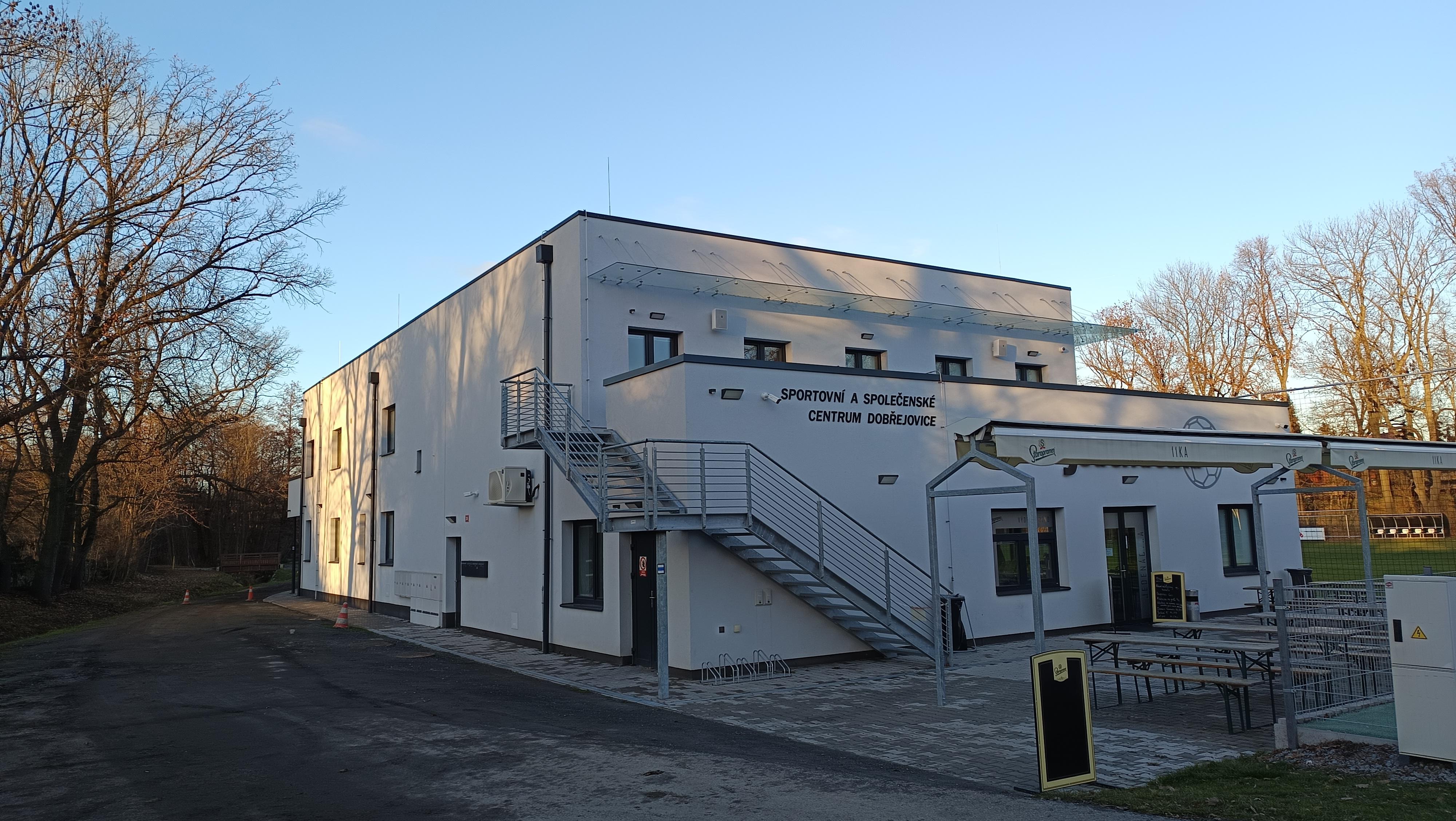 Sportovní a společenském centrum Dobřejovice foto 2