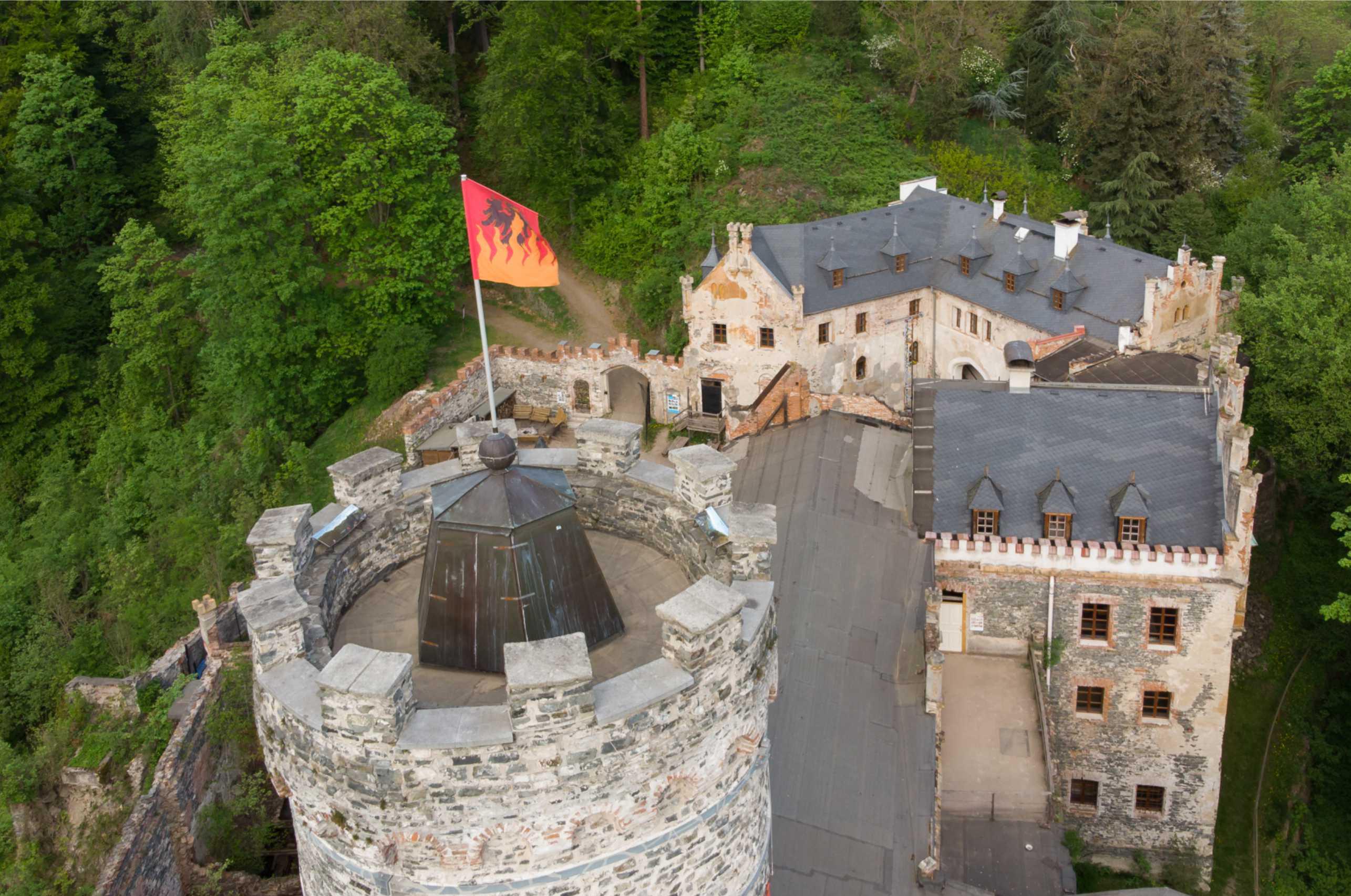 Zámek Horní Hrad - Hrad Hauenštejn