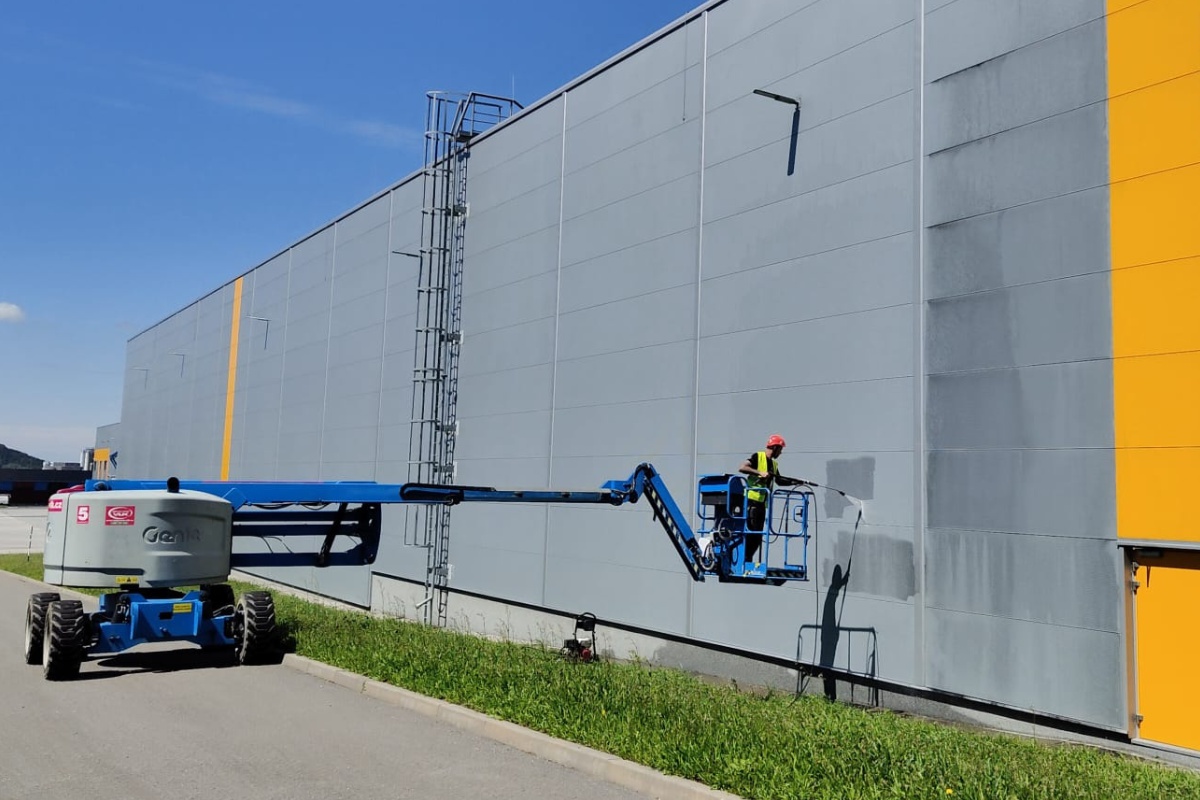 Čištění, impregnace a nátěry fasád