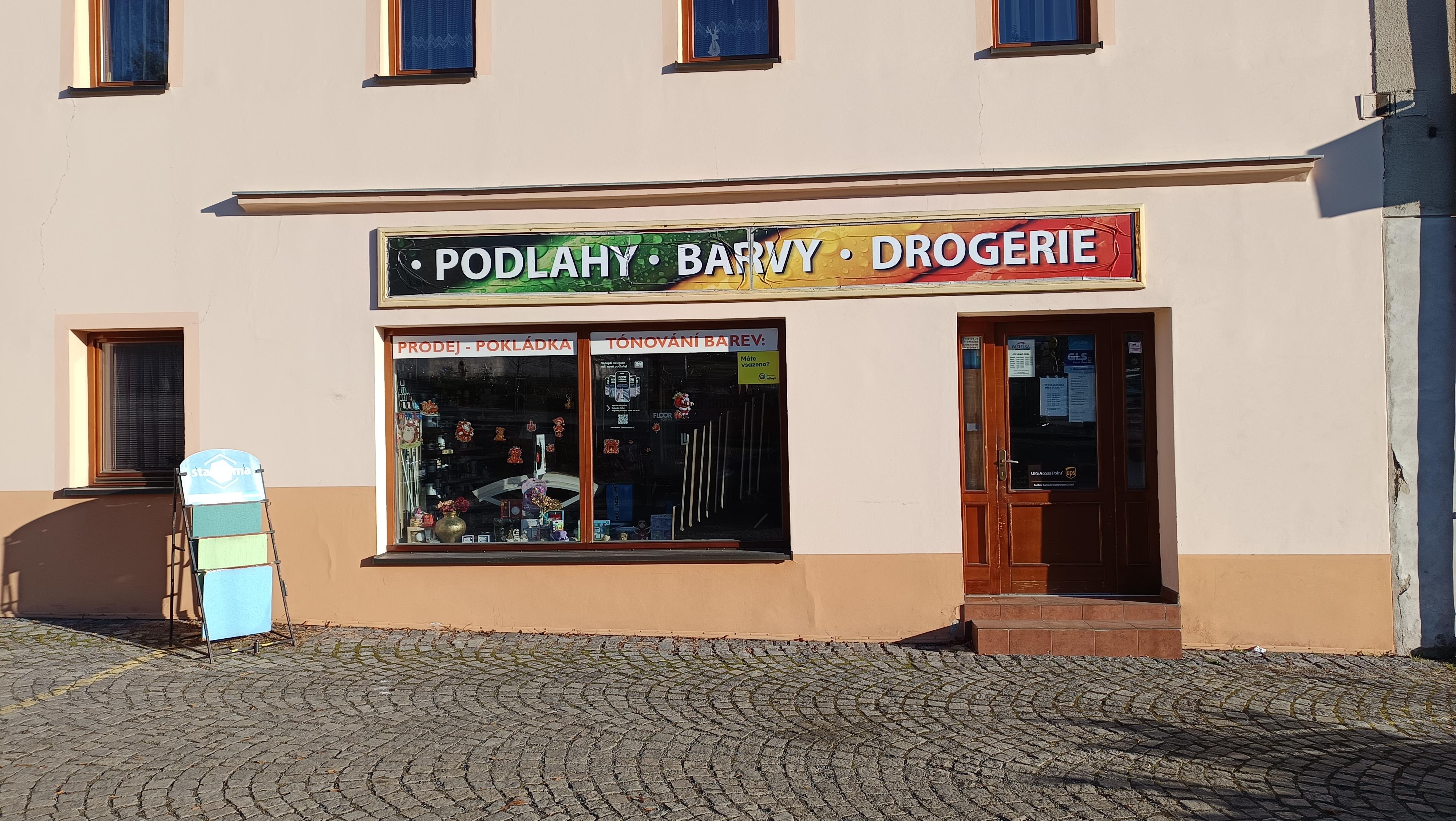Pastelka - barvy laky podlahy foto 4