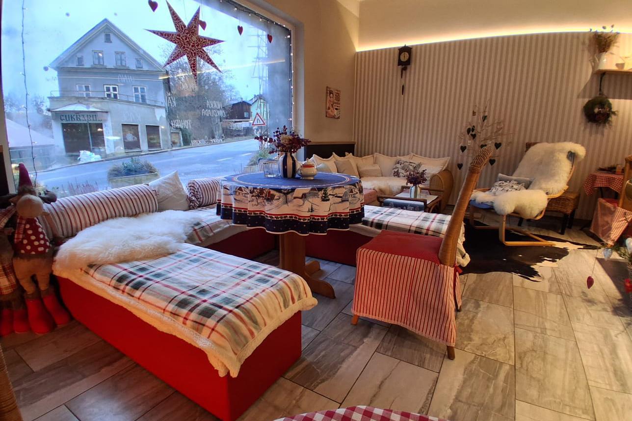 Venkov z kuchyně a dvora