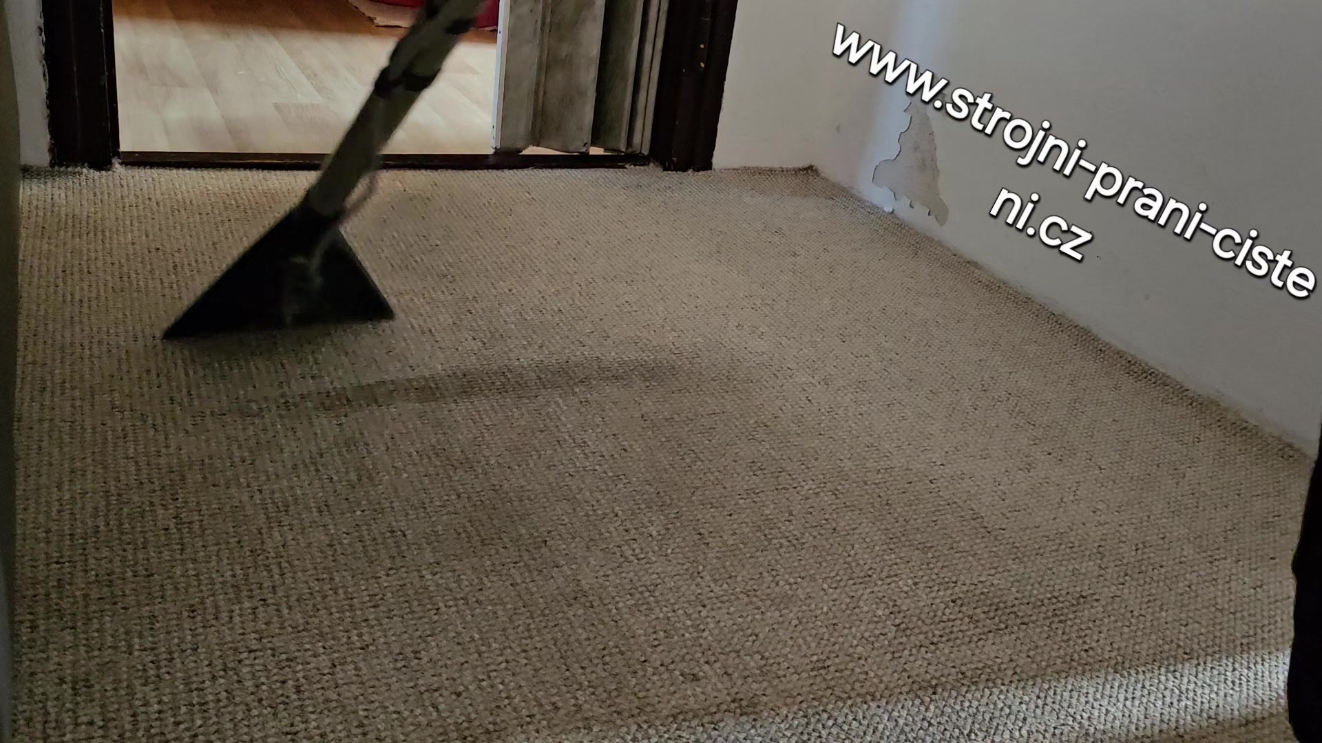 STROJNÍ-PRANÍ-ČIŠTĚNÍ foto 2 (náhled videa)
