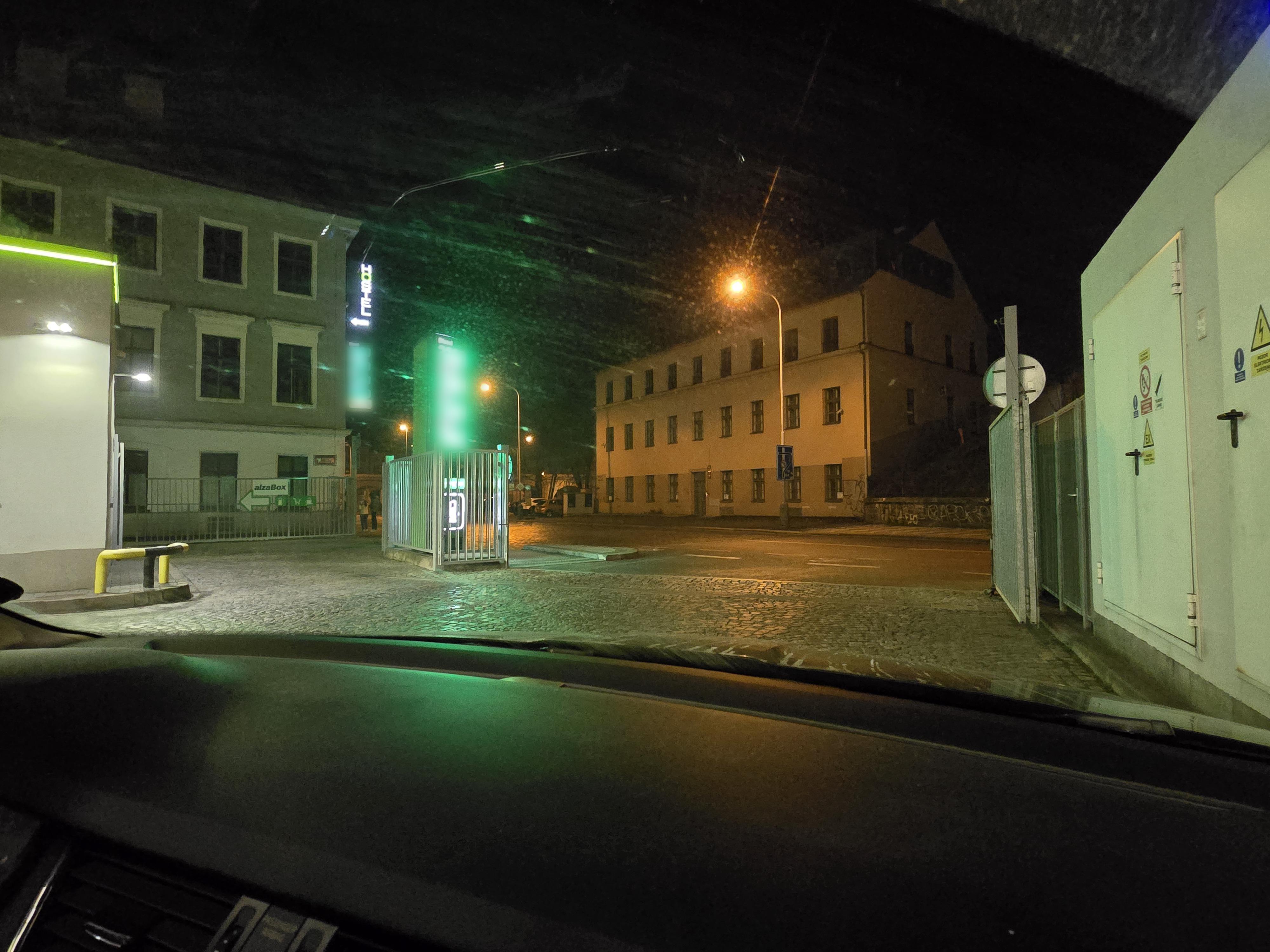 Terminál Florenc s.r.o. - čerpací stanice foto 5