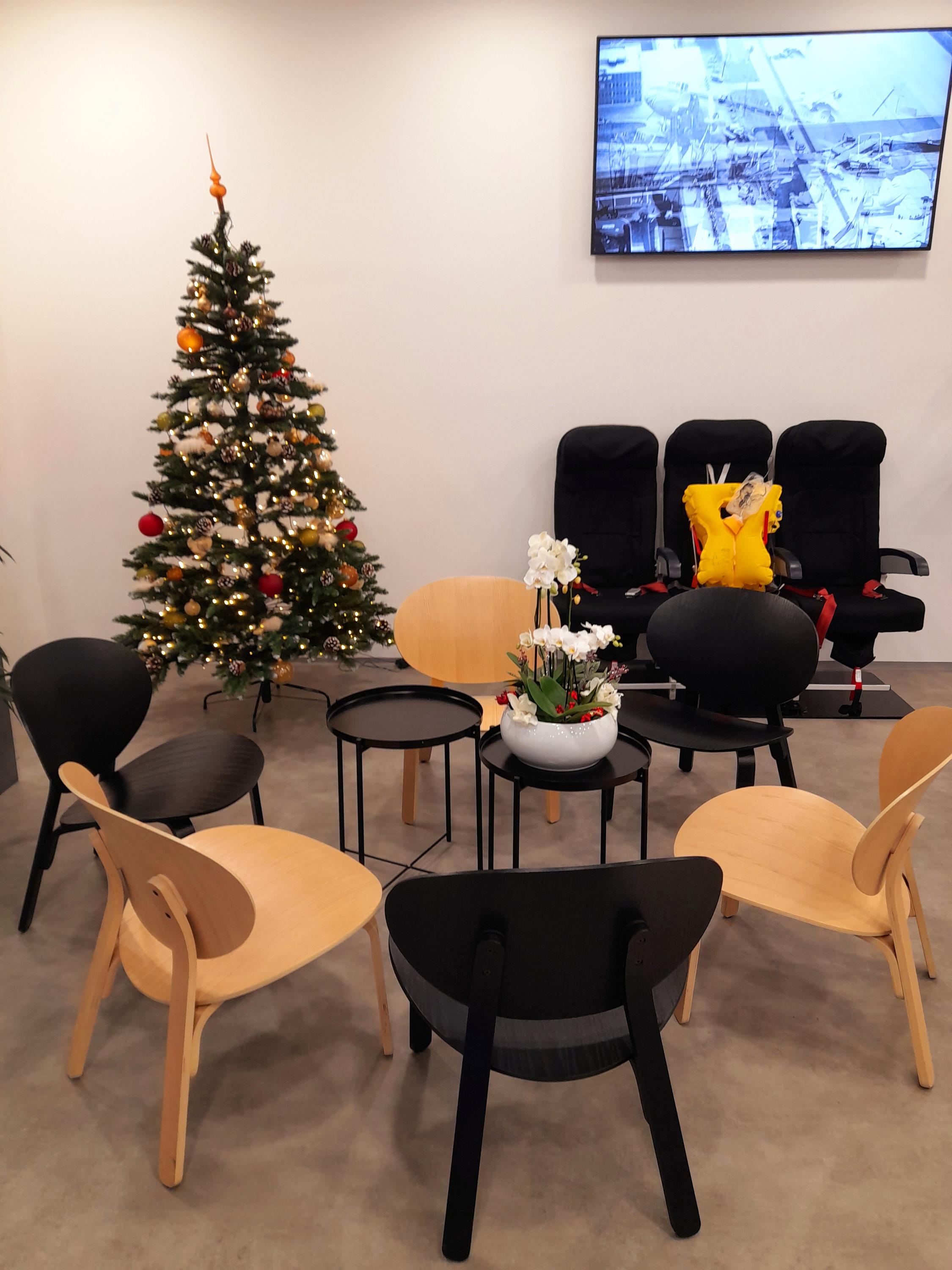 Obchod se suvenýry - Letiště Praha foto 1