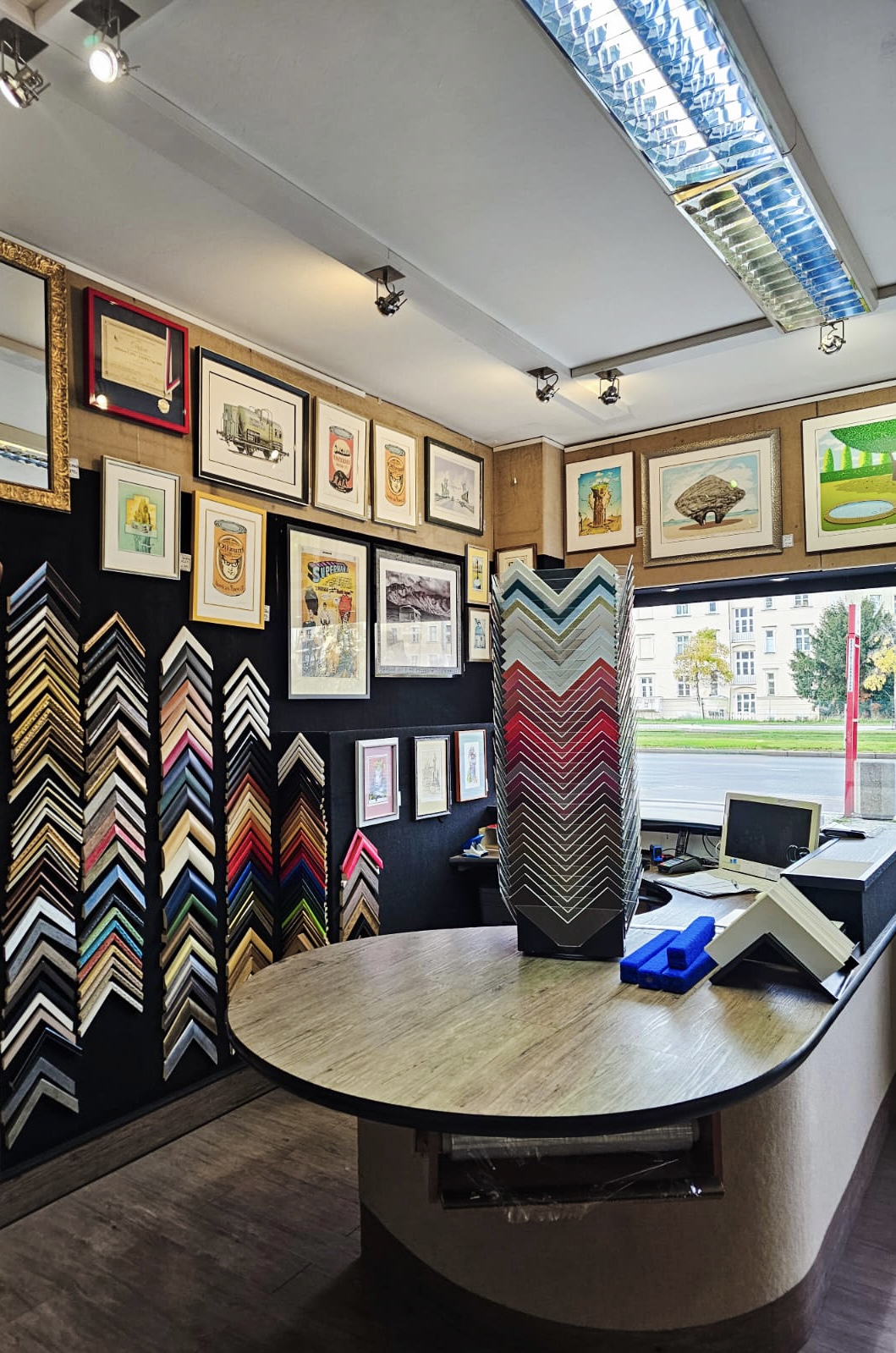 [ DANTIK ] rámování obrazů Praha 6 - Hradčanská foto 2