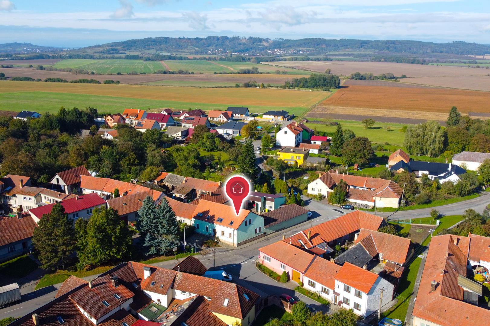 Multifunkční areál s bydlením - Cetkovice