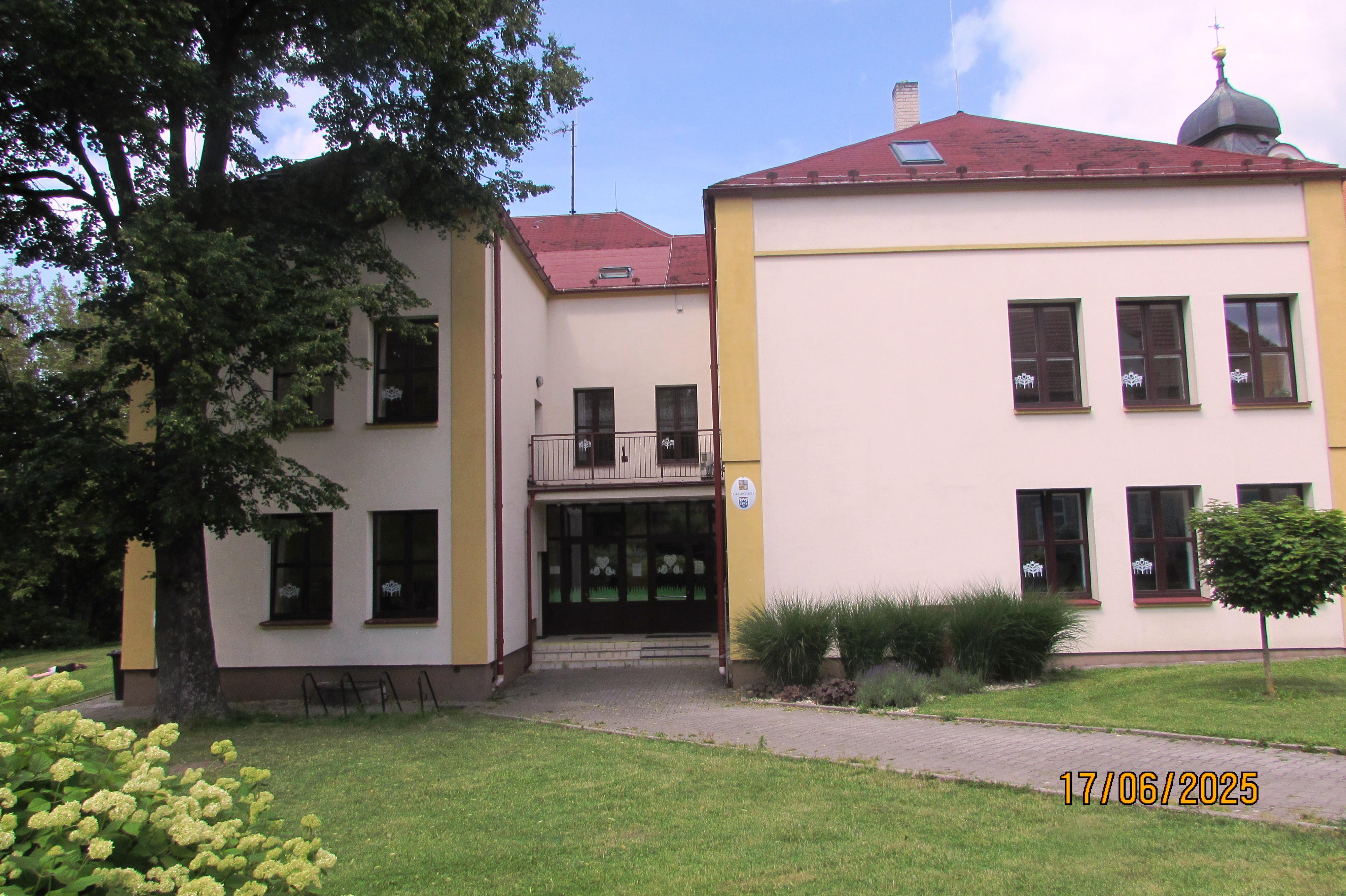Základní škola a Mateřská škola Branky, okres Vsetín foto 4