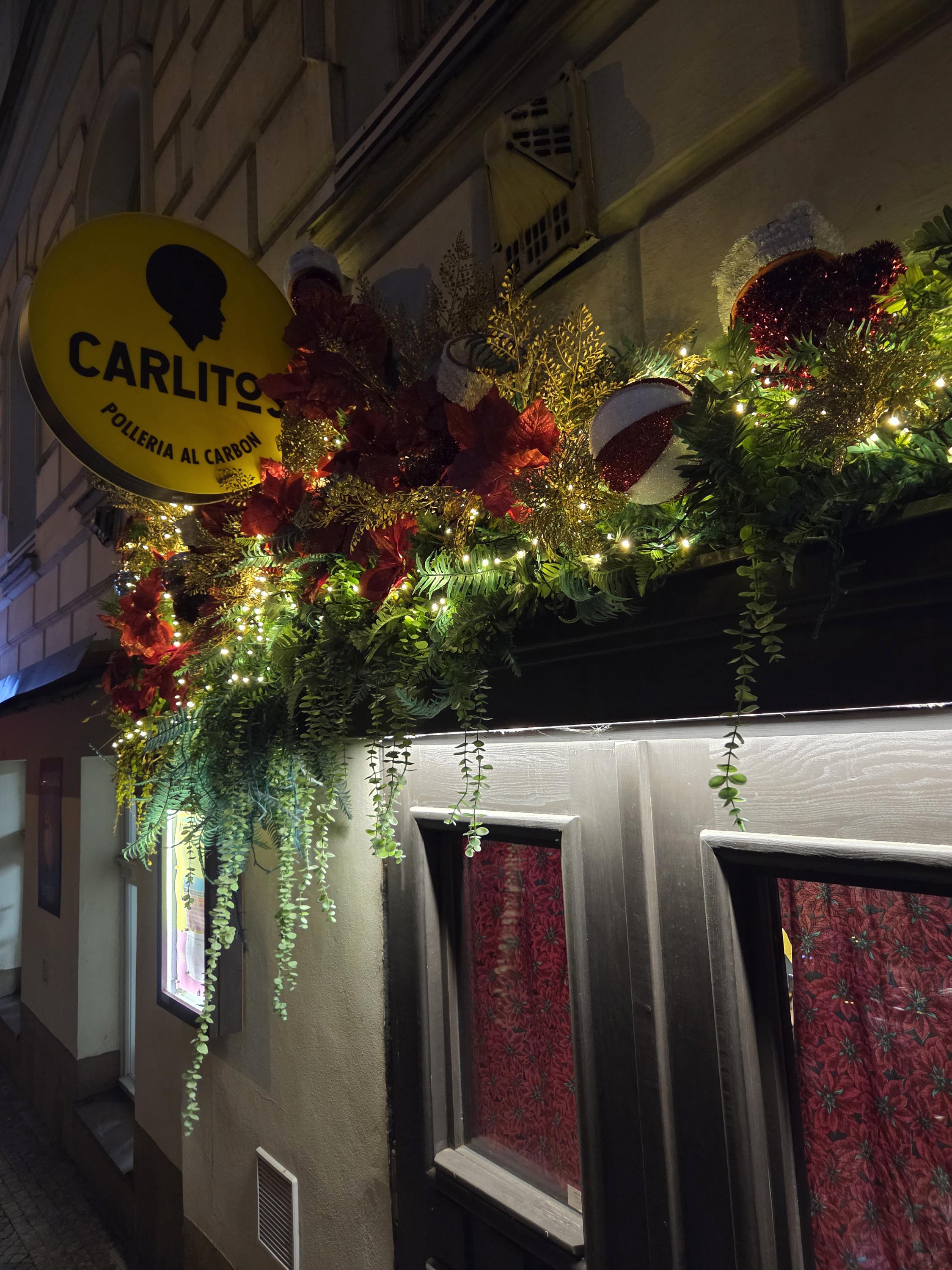 CARLITOS - Polleria al Carbon foto 3