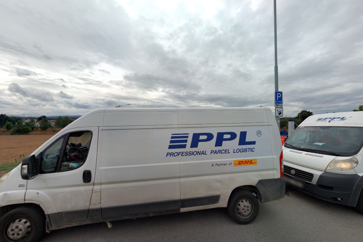 Nabíjecí stanice ČEZ foto 3