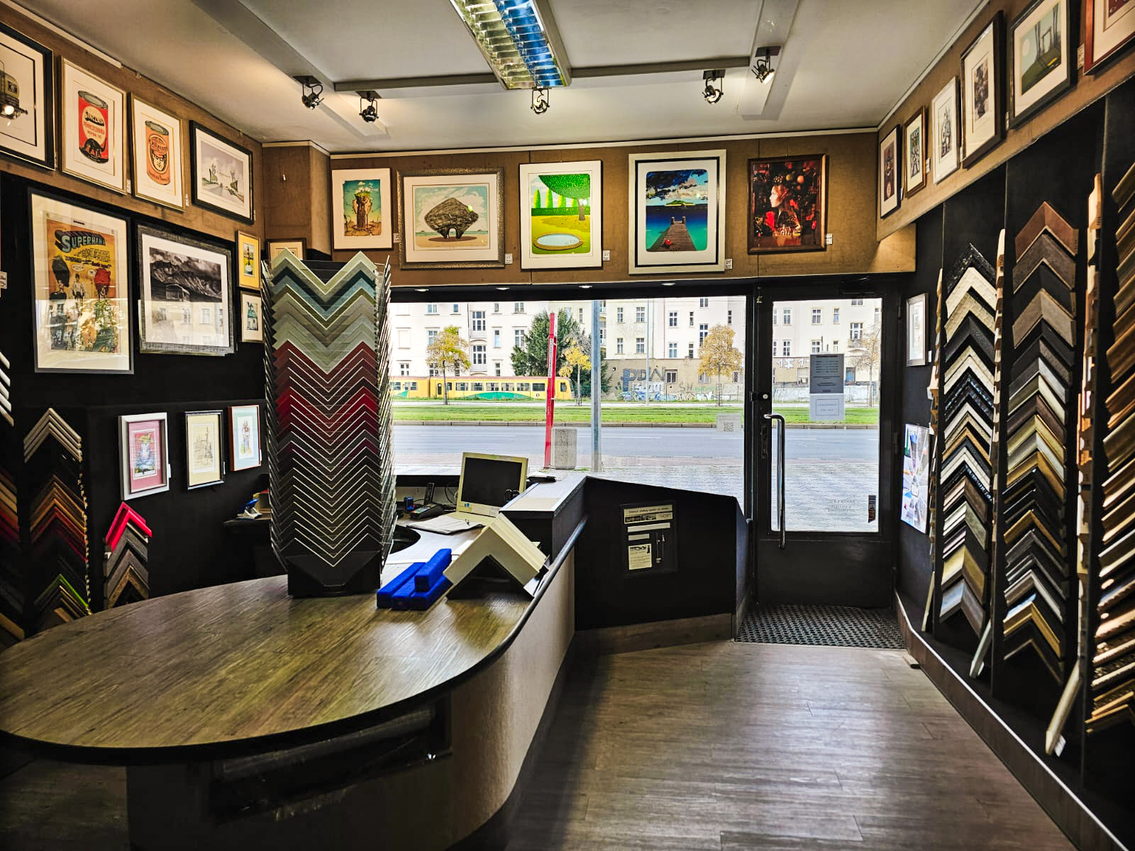 [ DANTIK ] rámování obrazů Praha 6 - Hradčanská foto 5